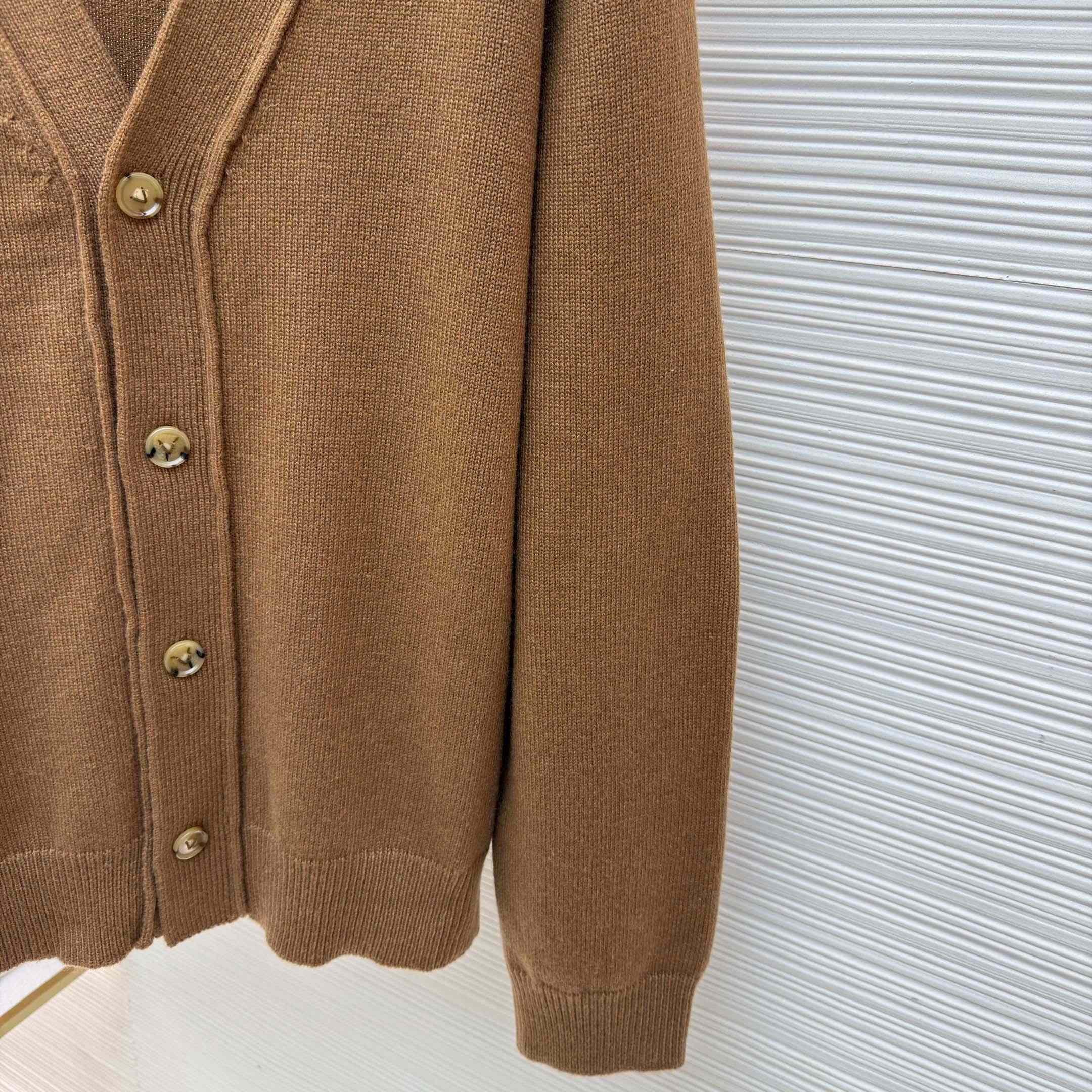 Bottega Veneta Cashmere Cardigan - FashionPlug