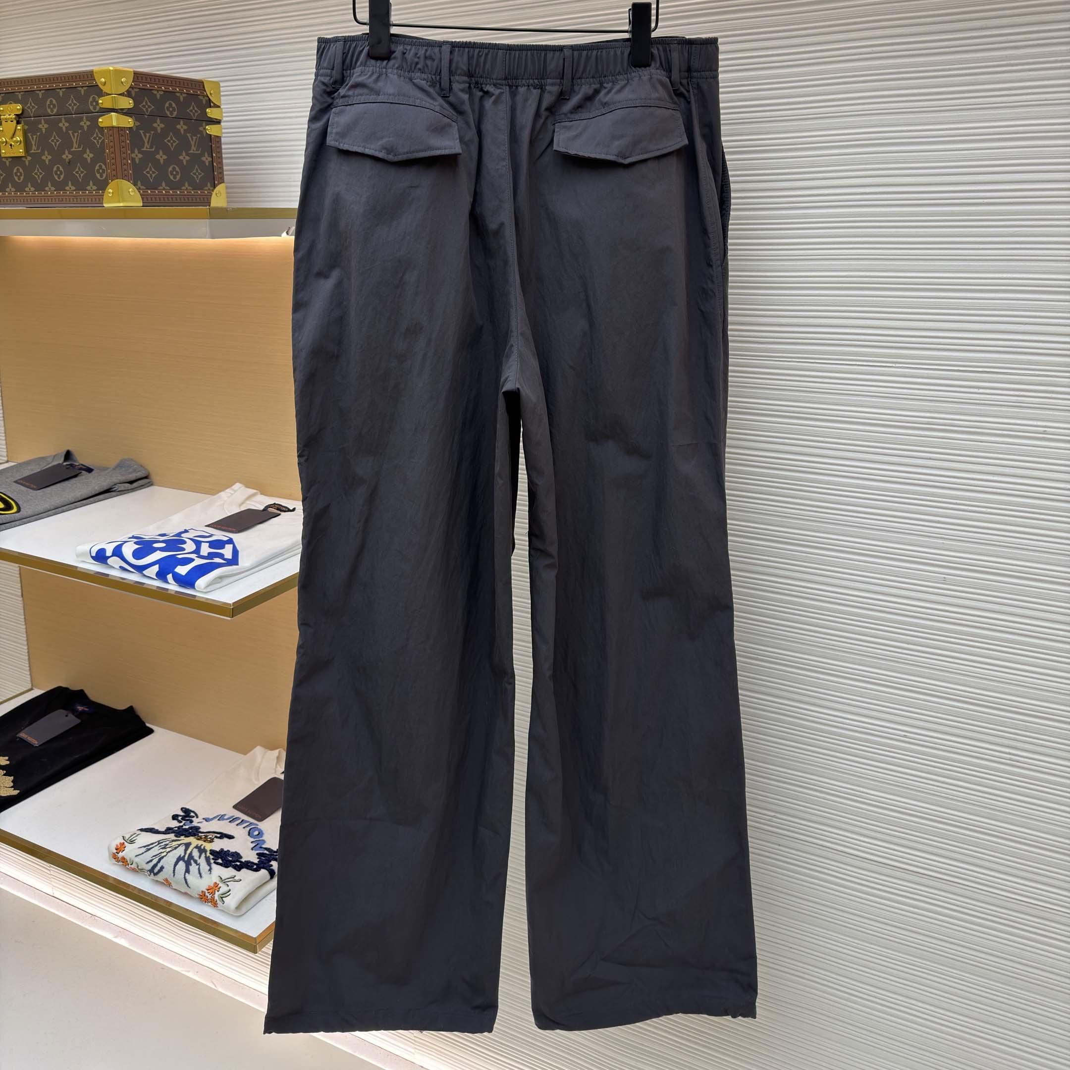 Louis Vuitton Casual Outdoor Pants - FashionPlug