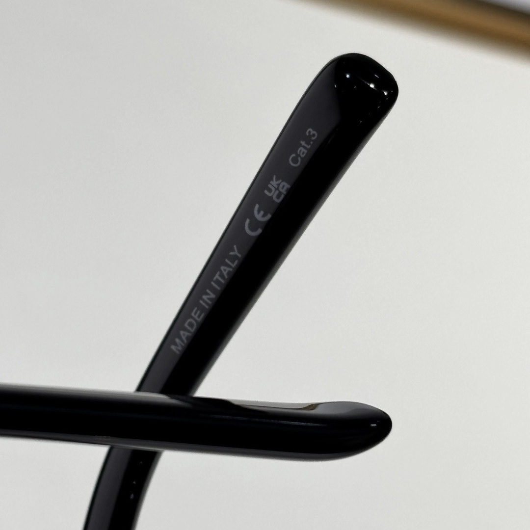 Saint Laurent SL545 Sunglasses   - FashionPlug