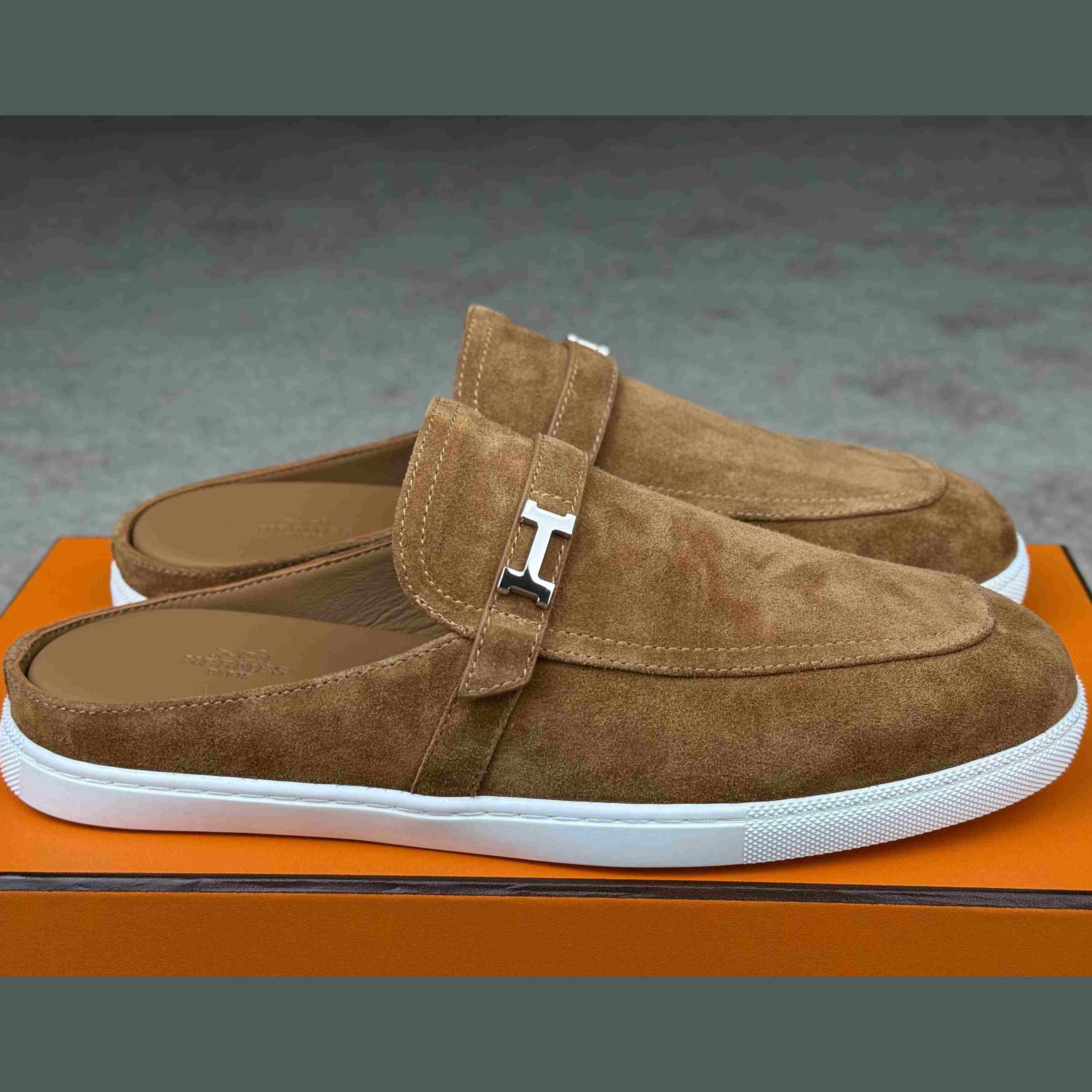 Hermes Likely Mule  - FashionPlug