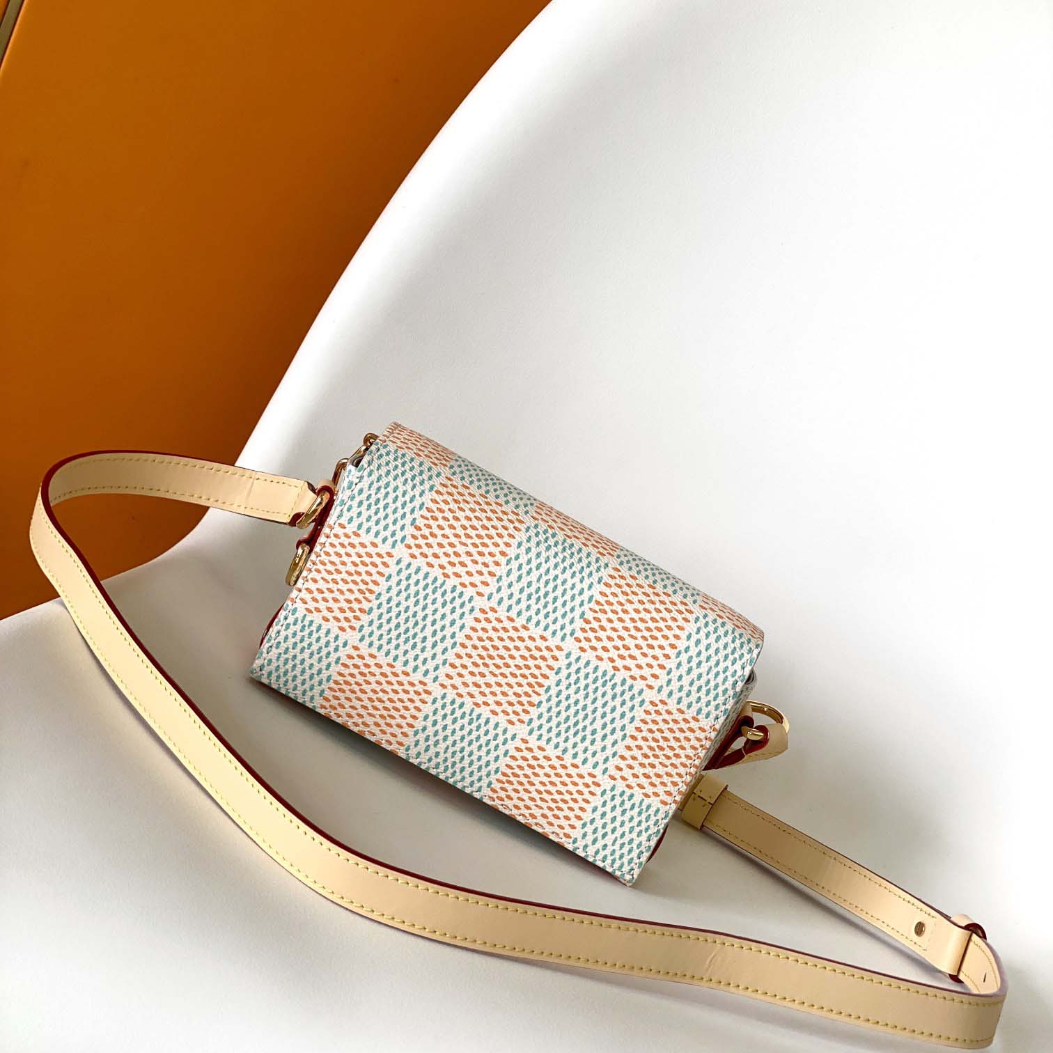 Louis Vuitton Steamer Wearable Wallet    M40674  - FashionPlug