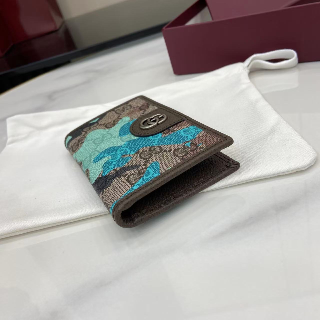Gucci GG Long Card Case - FashionPlug