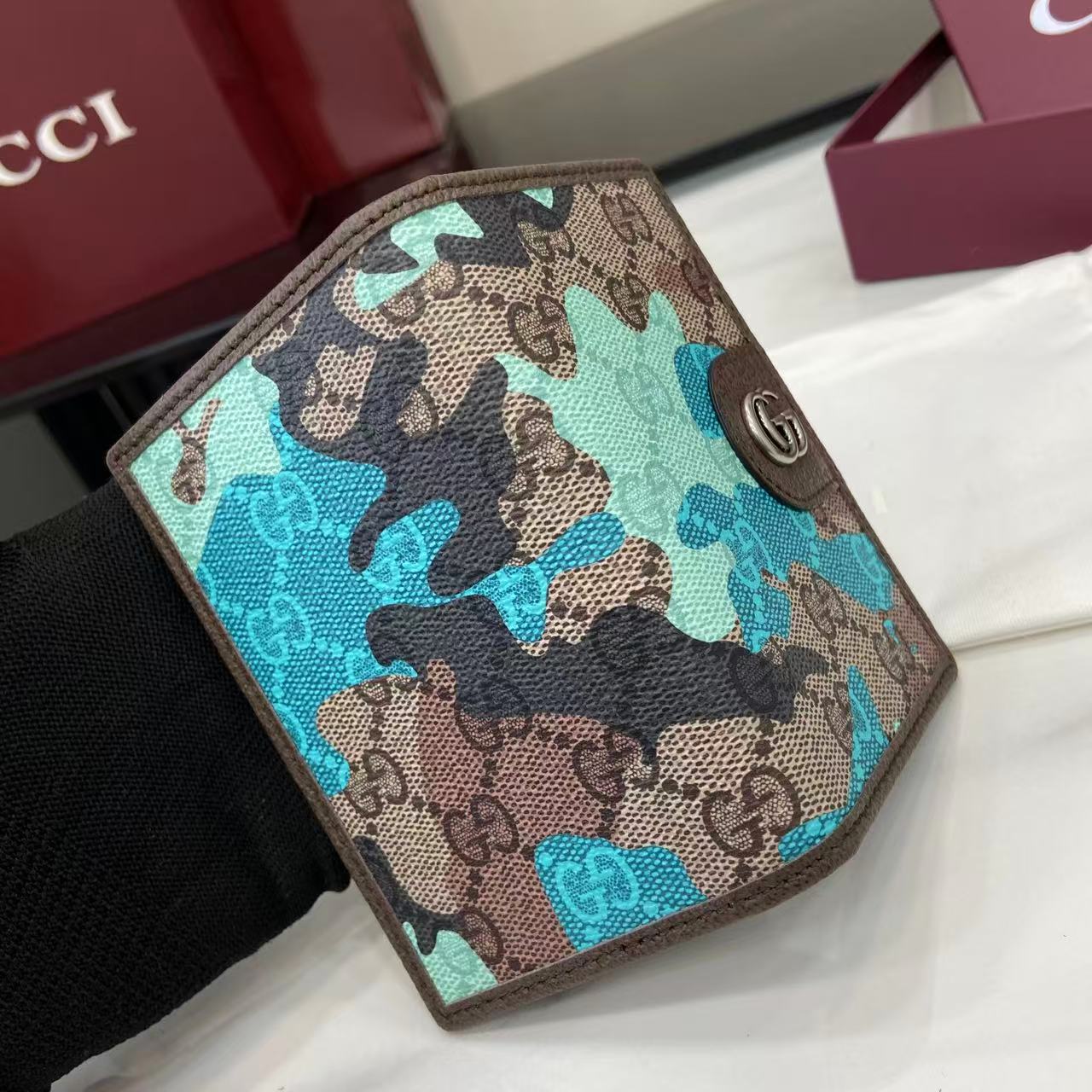 Gucci GG Long Card Case - FashionPlug