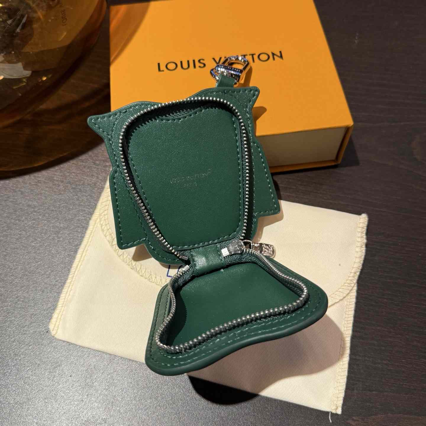 Louis Vuitton LV Owl Bag Charm S00 - FashionPlug