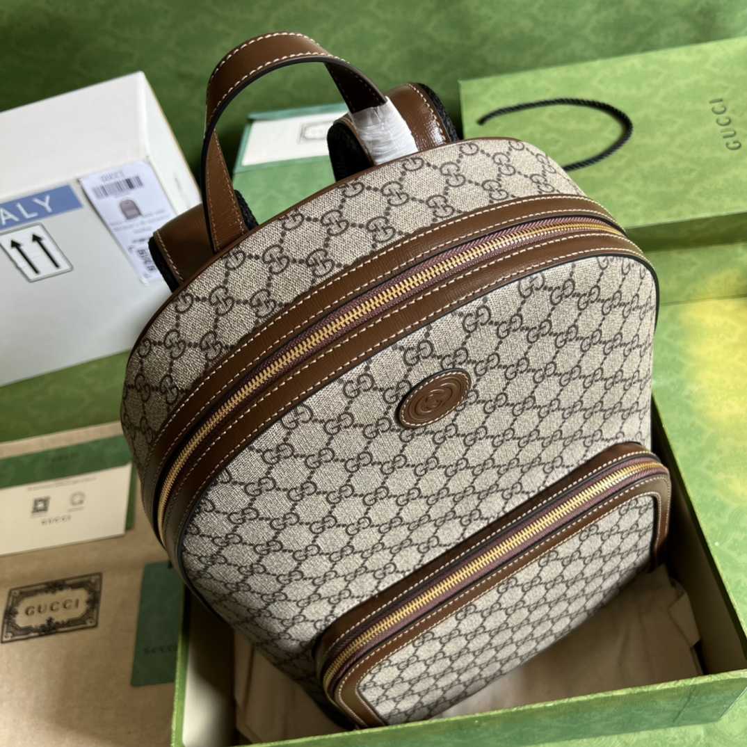Gucci GG Supreme Canvas Backpack   31.5-41-14.5cm - FashionPlug