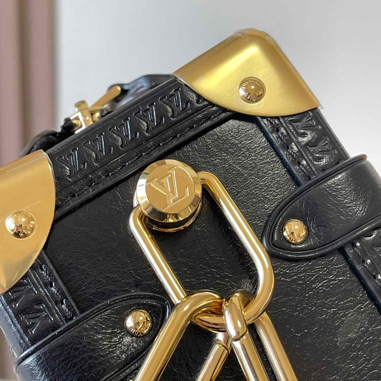 Louis Vuitton Side Trunk MM   M27036 - FashionPlug