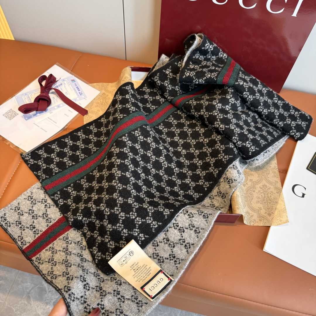 Gucci GG Supreme Scarf - FashionPlug