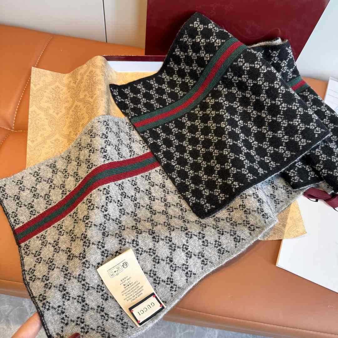 Gucci GG Supreme Scarf - FashionPlug