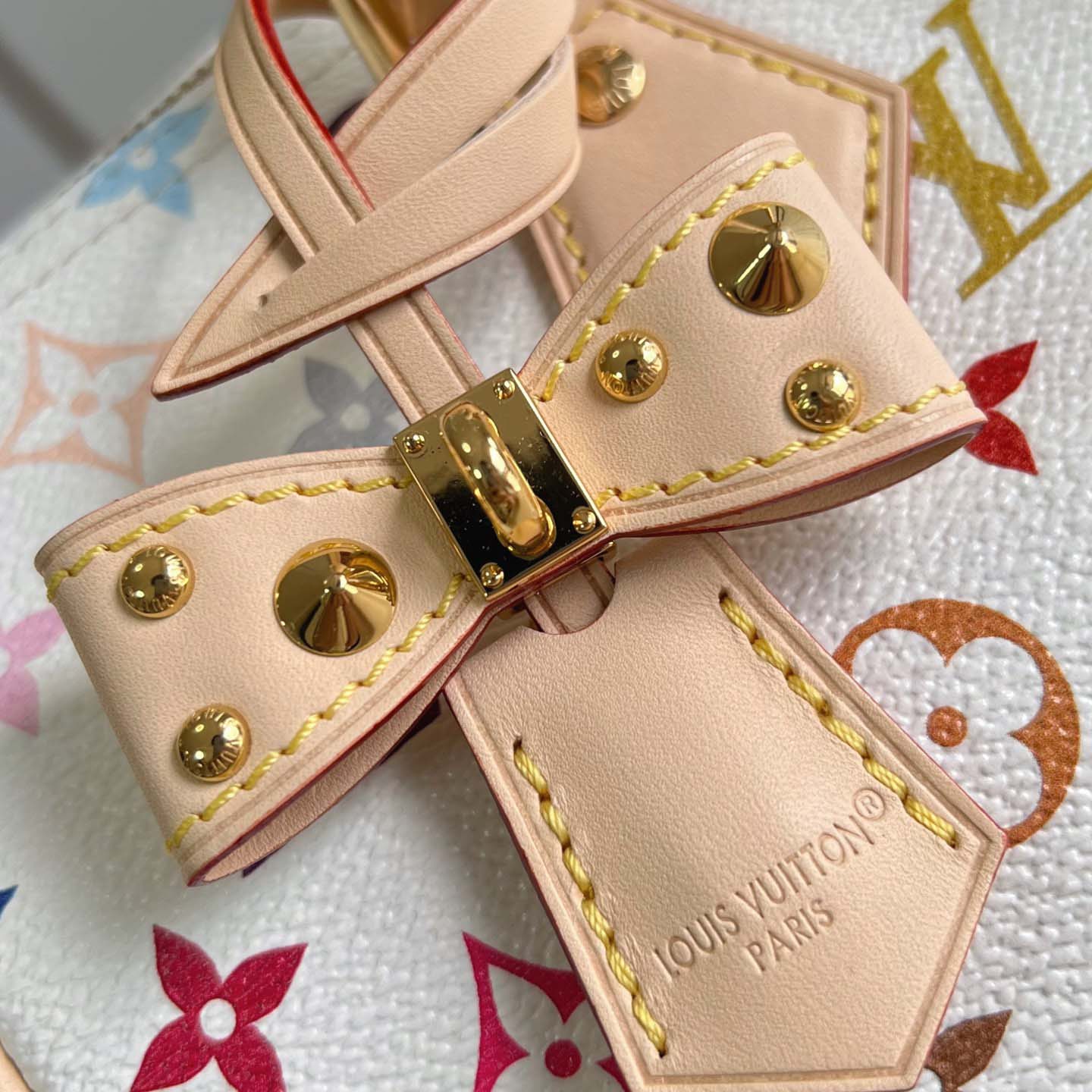 Louis Vuitton Speedy Soft 30     M27789  - FashionPlug