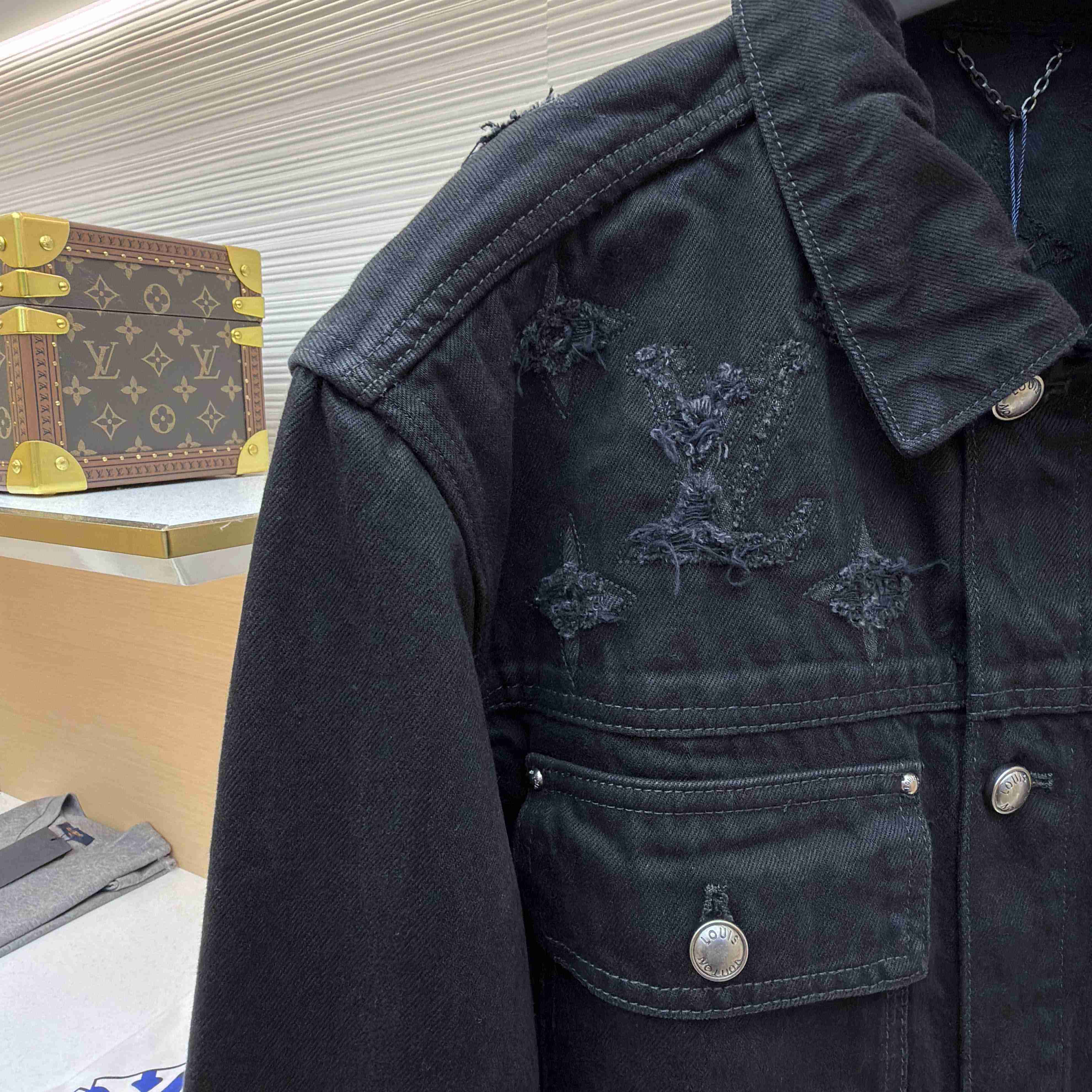 Louis Vuitton Monogram Destroy Denim Trucker Jacket - FashionPlug