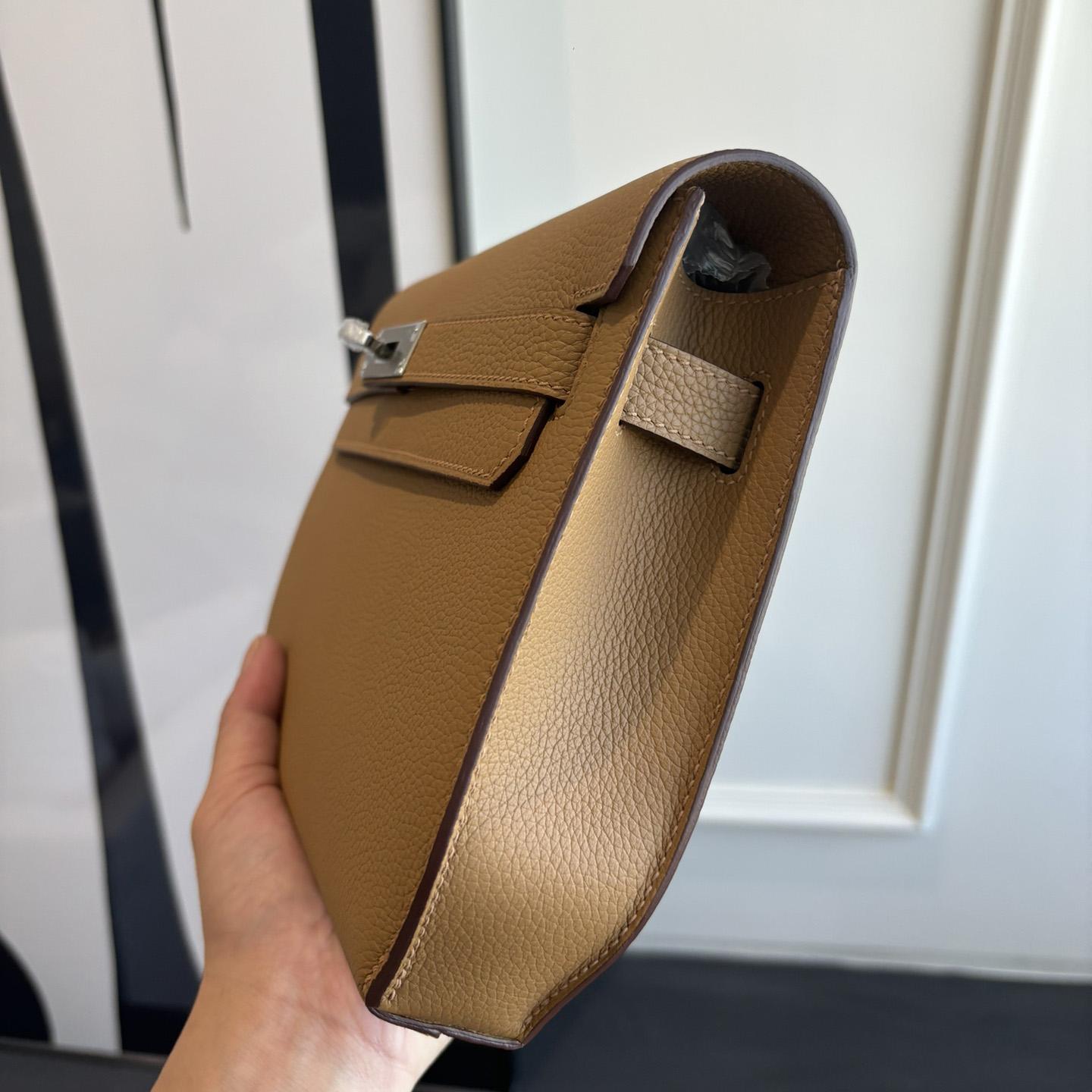 Hermes Kelly Depeches 25 Pouch - FashionPlug