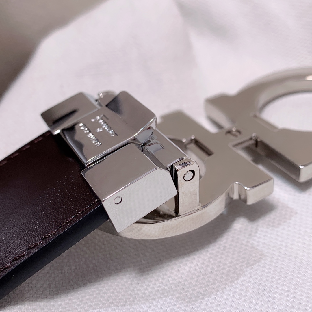 Ferragamo Leather Belt - FashionPlug