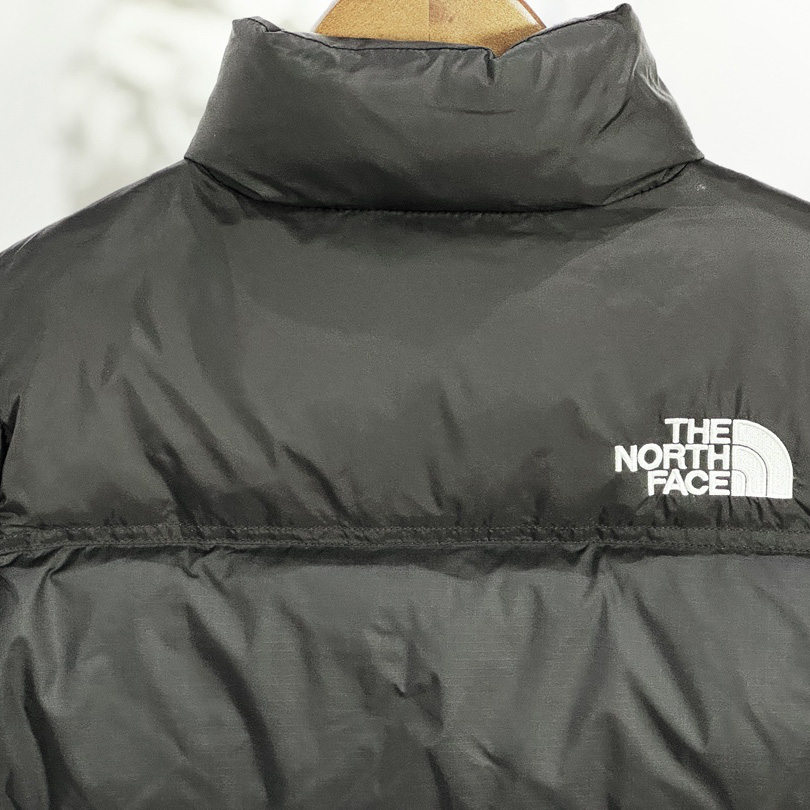 The North Face Kids 1996 Retro Nuptse Jacket - FashionPlug