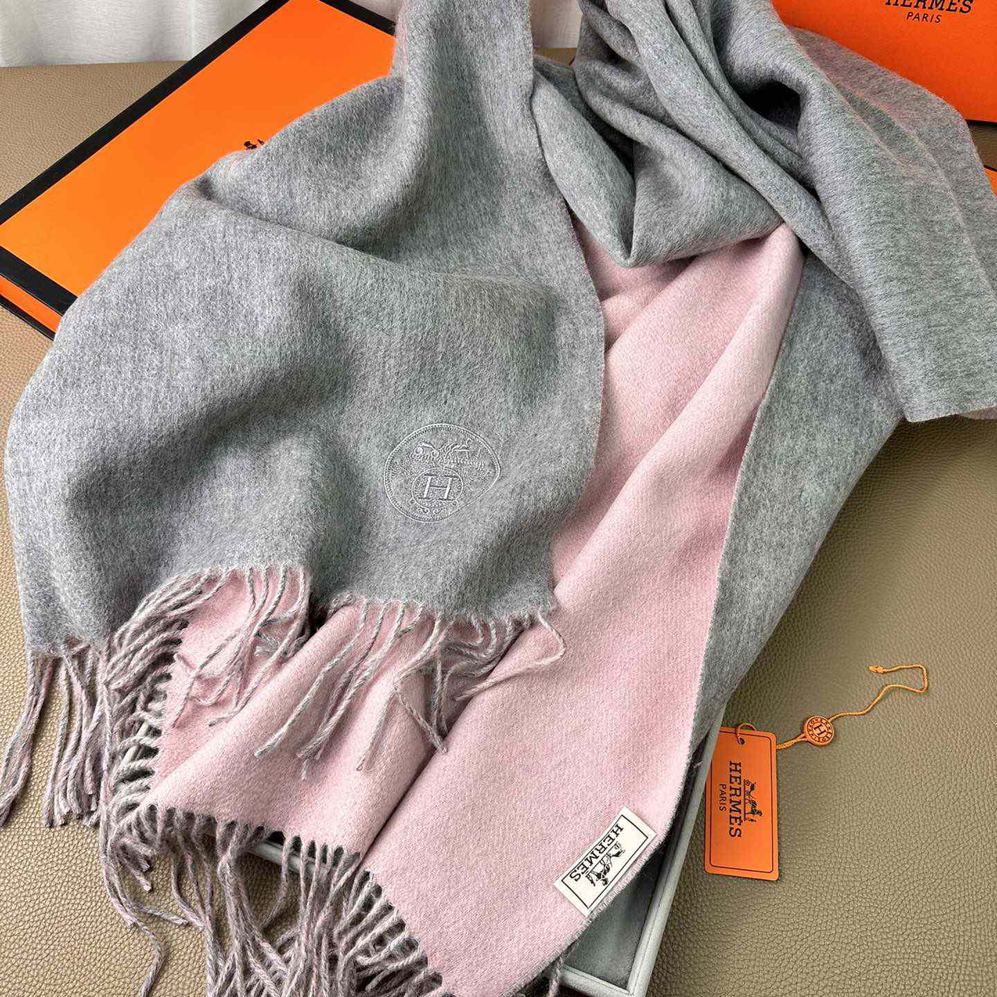 Hermès double-sided cashwool scarf - FashionPlug