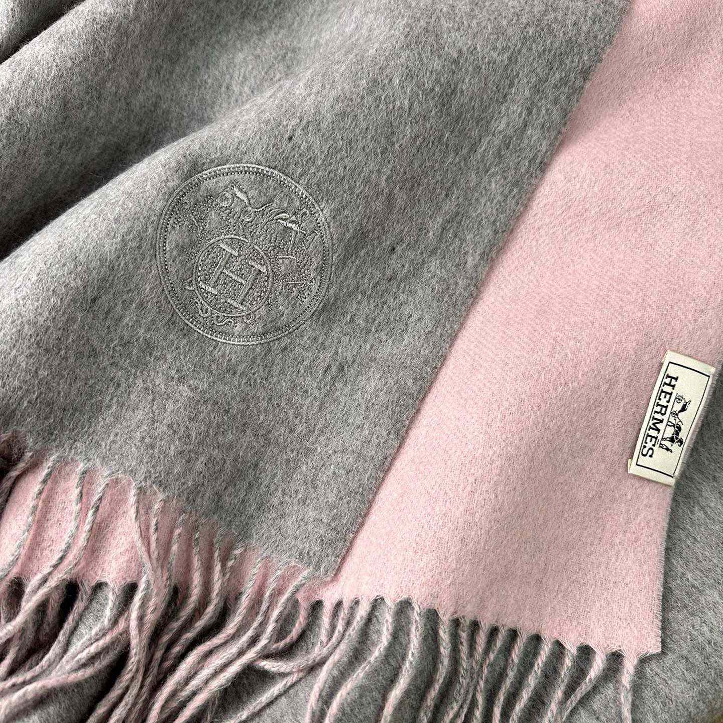 Hermès double-sided cashwool scarf - FashionPlug