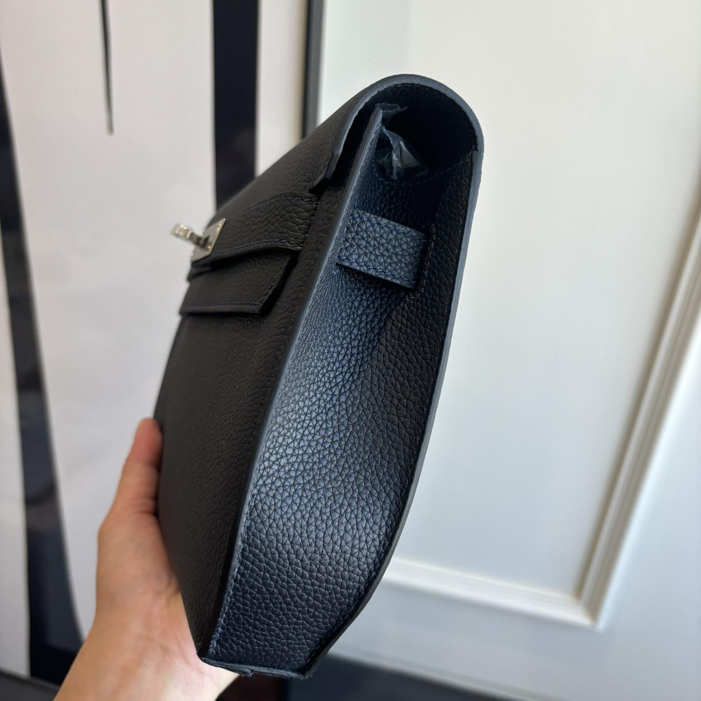 Hermes Kelly Depeches 25 Pouch - FashionPlug