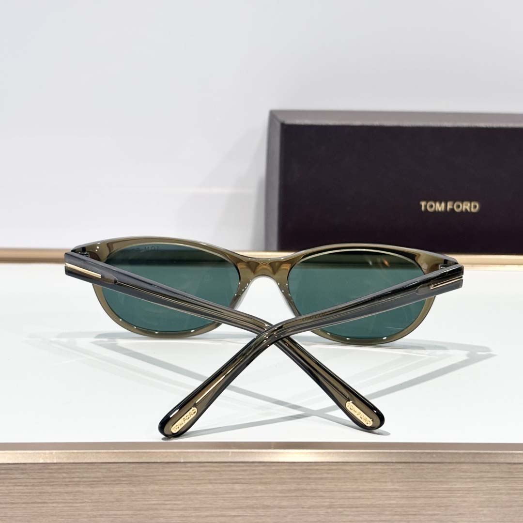 Tom Ford TF1310 Sunglasses - FashionPlug