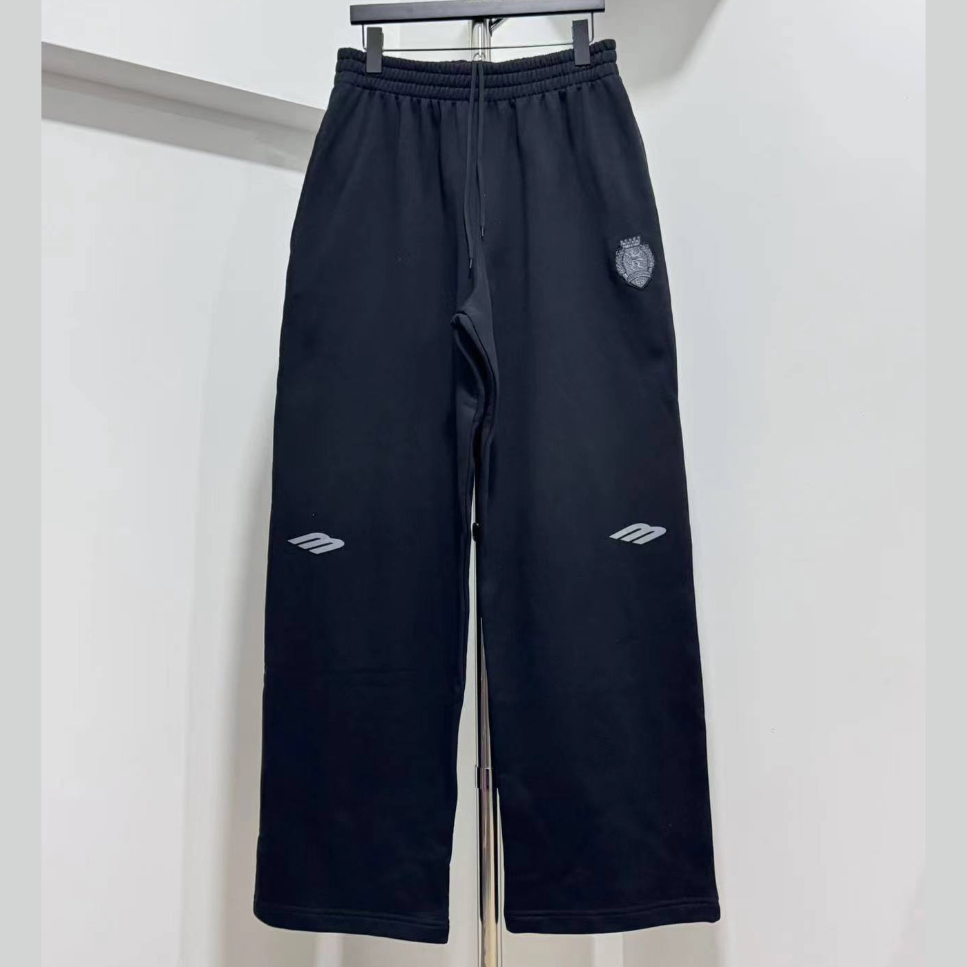 Balenciaga 3B Football Baggy Sweatpants In Black - FashionPlug