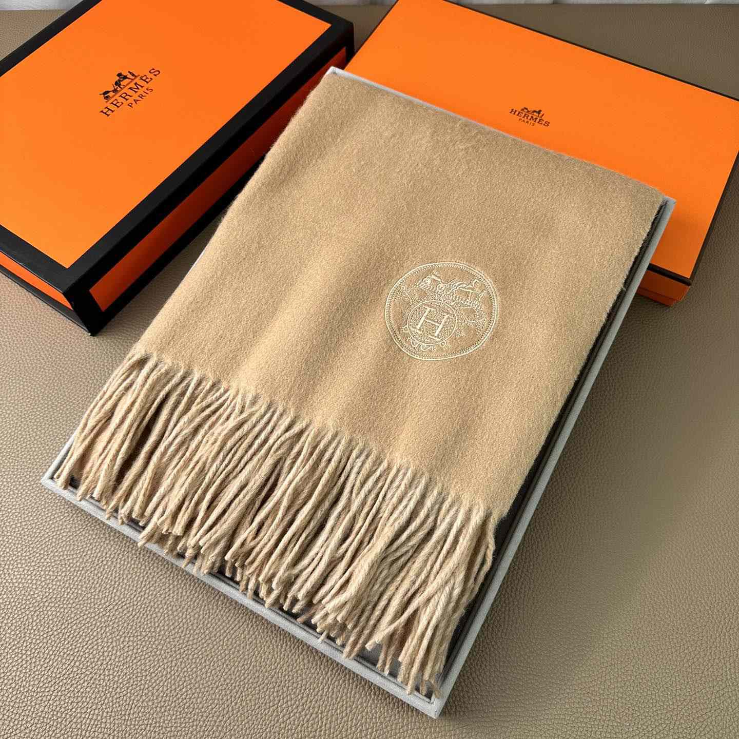 Hermès double-sided cashwool scarf - FashionPlug