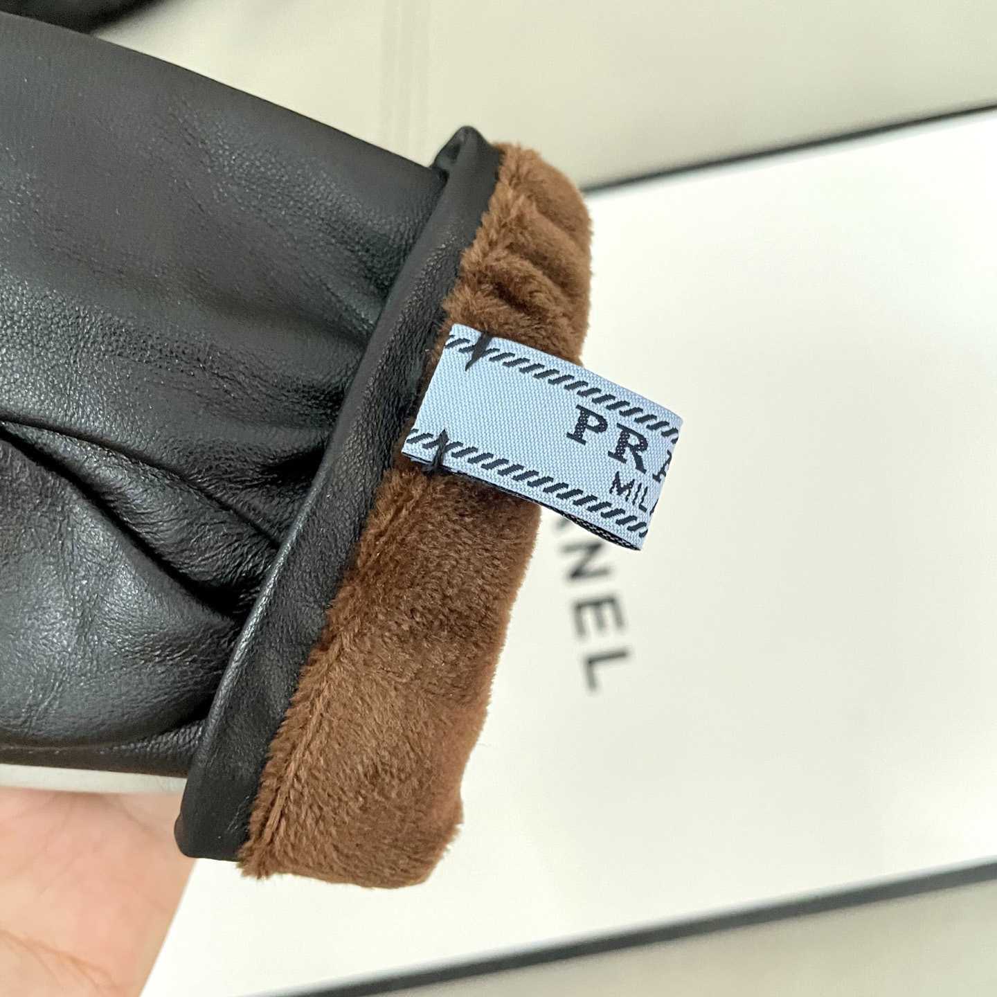 Prada Women's Gloves - FashionPlug