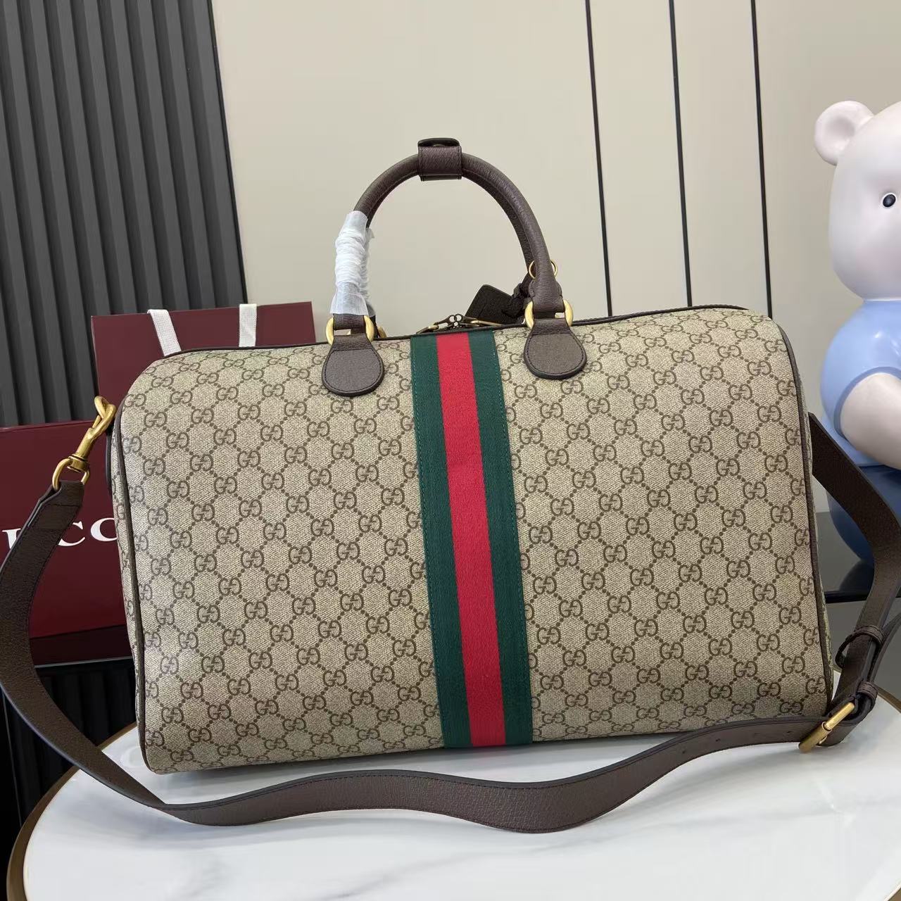 Gucci Savoy Medium Duffle Bag - FashionPlug