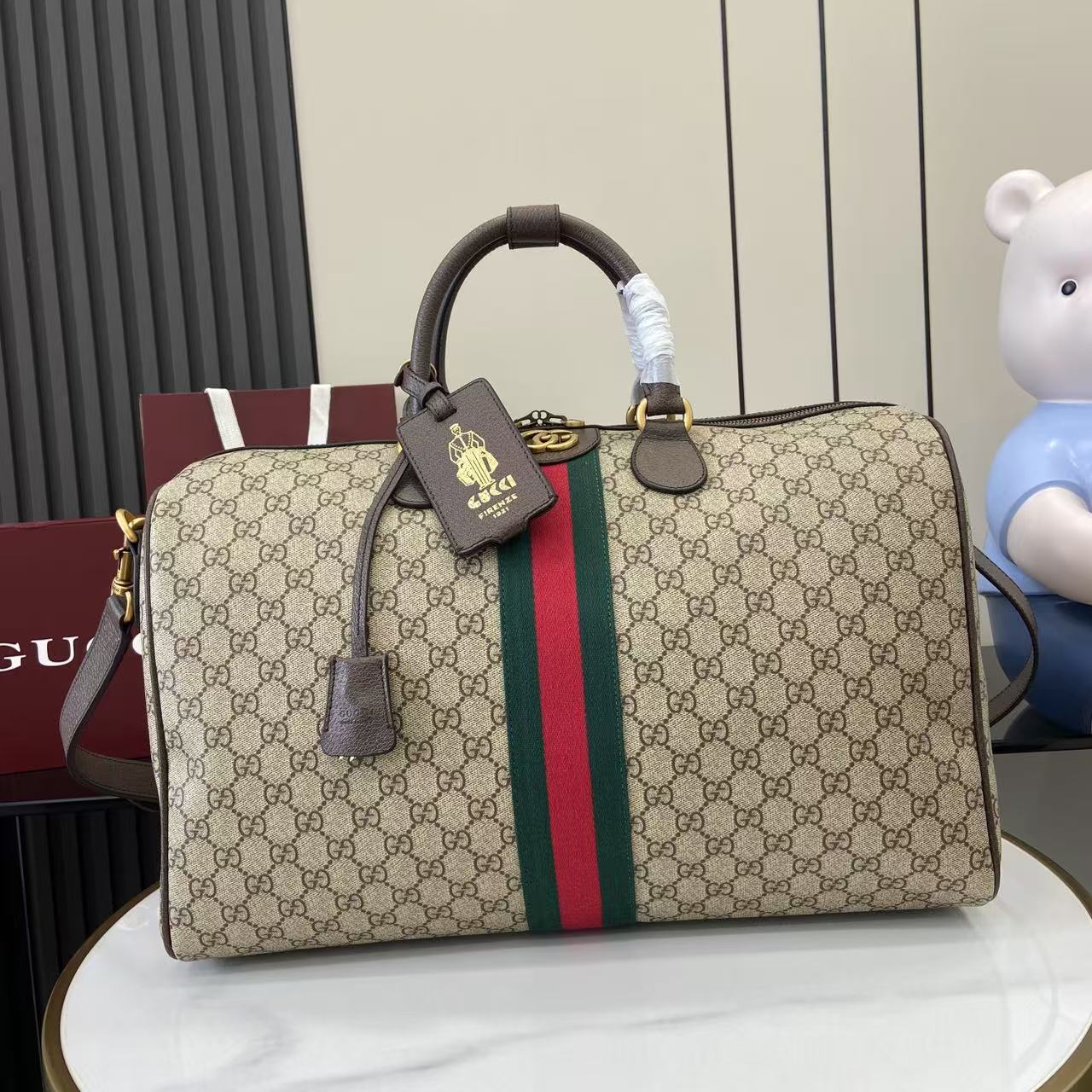 Gucci Savoy Medium Duffle Bag - FashionPlug