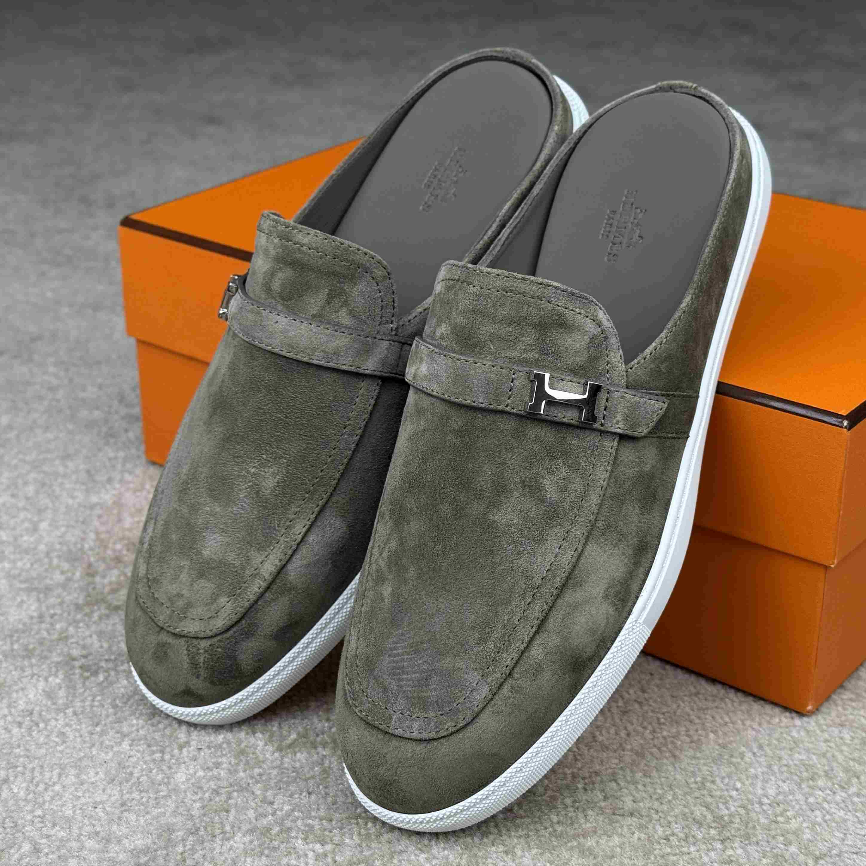 Hermes Likely Mule  - FashionPlug