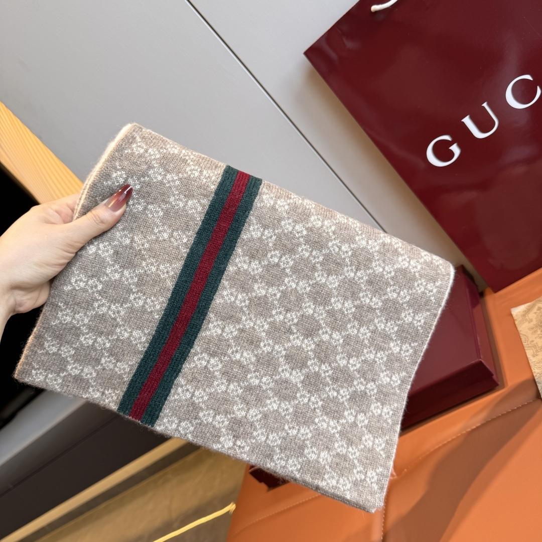 Gucci GG Supreme Scarf - FashionPlug