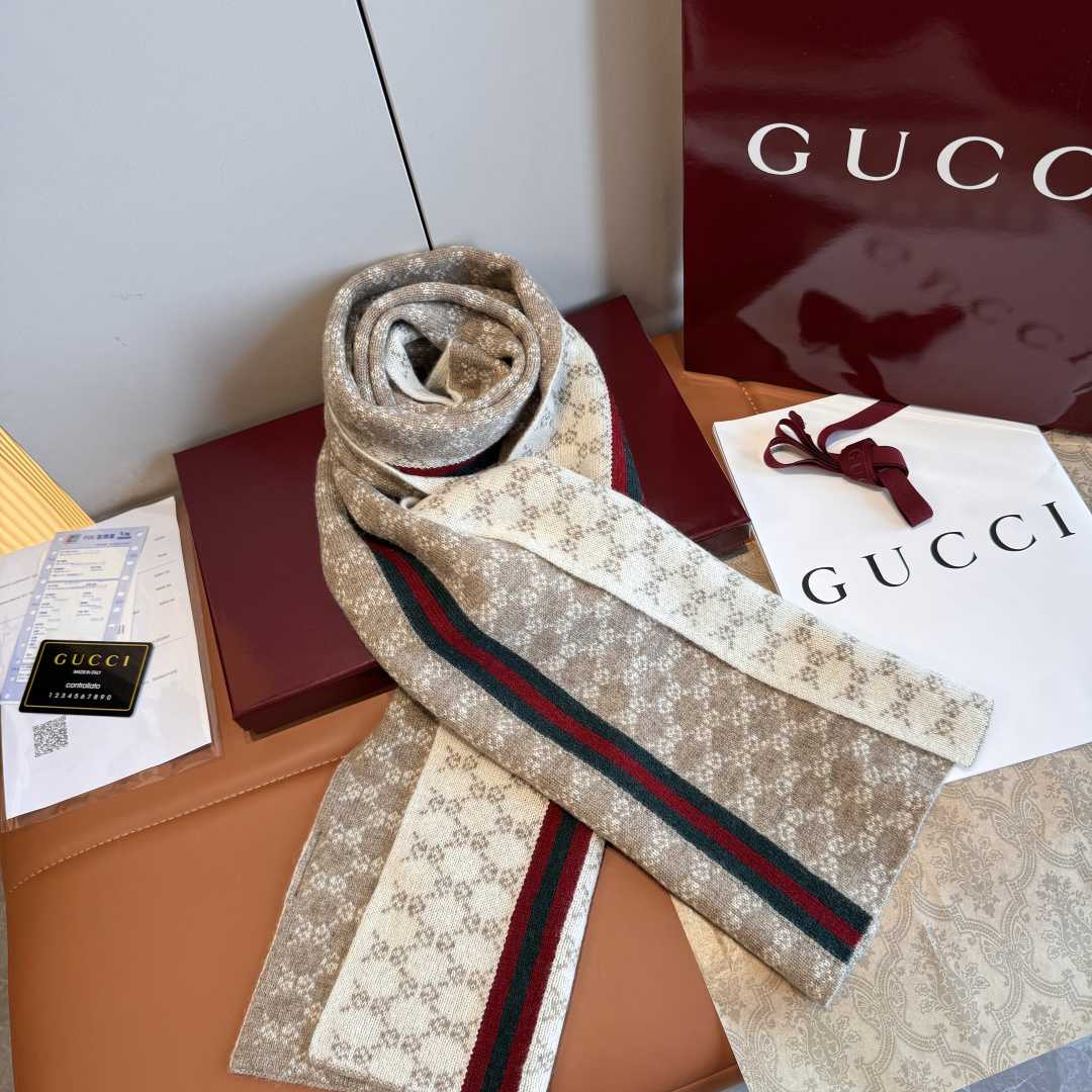 Gucci GG Supreme Scarf - FashionPlug