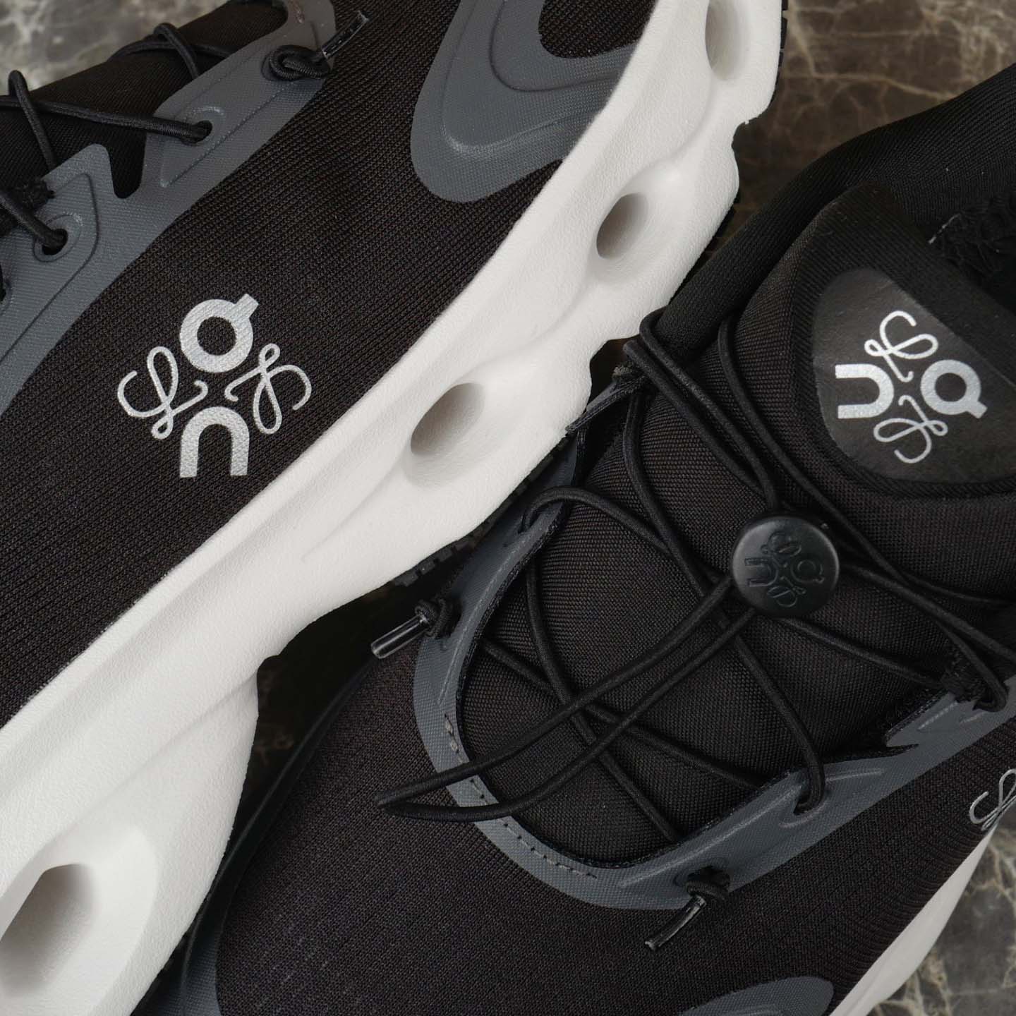 Loewe Cloudsolo Sneaker - FashionPlug