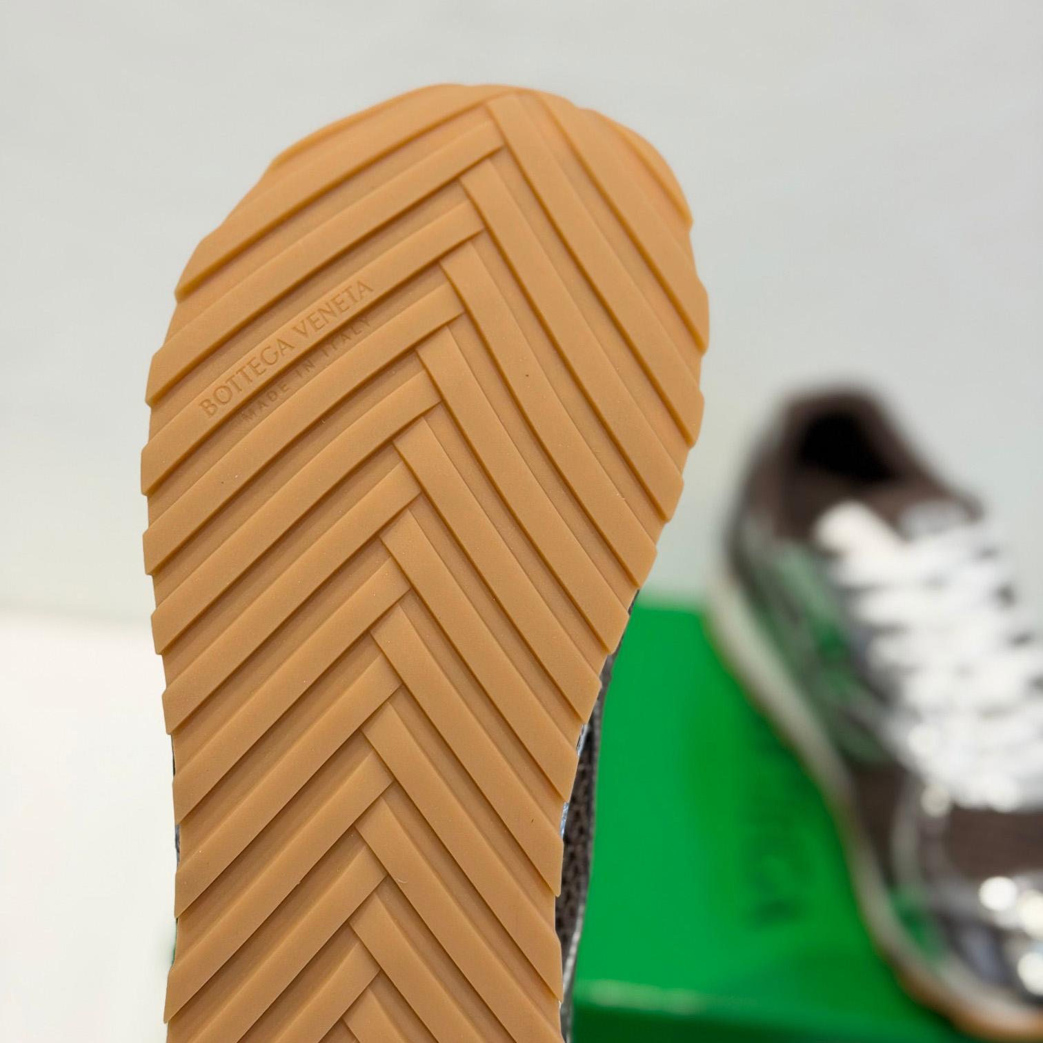 Bottega Veneta Orbit  Sneaker - FashionPlug