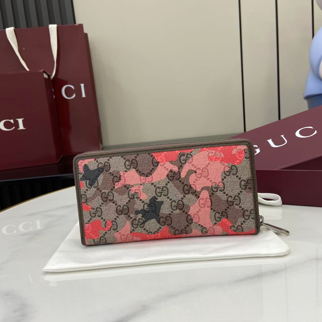 Gucci GG zip-around Wallet - FashionPlug