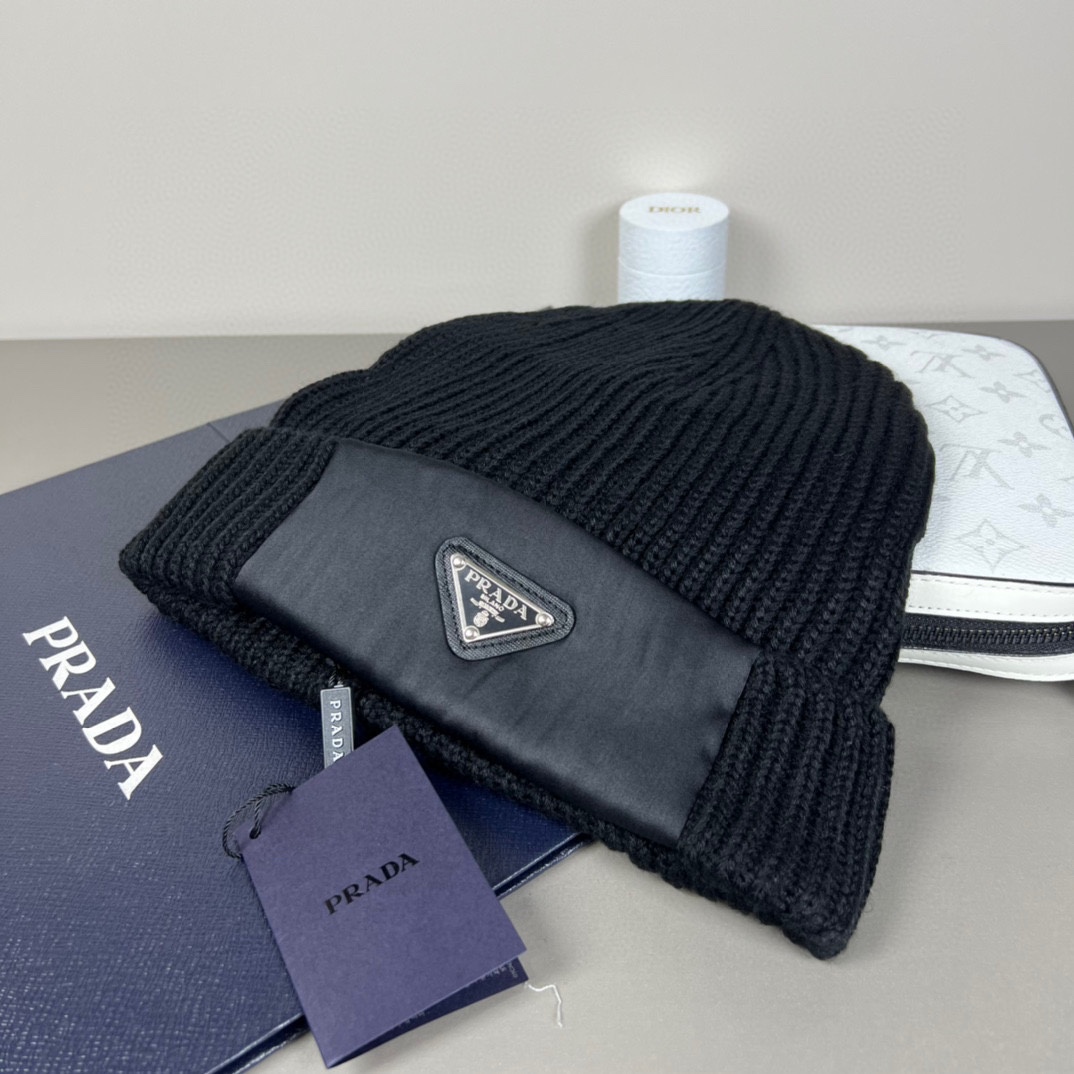 Prada Beanie - FashionPlug