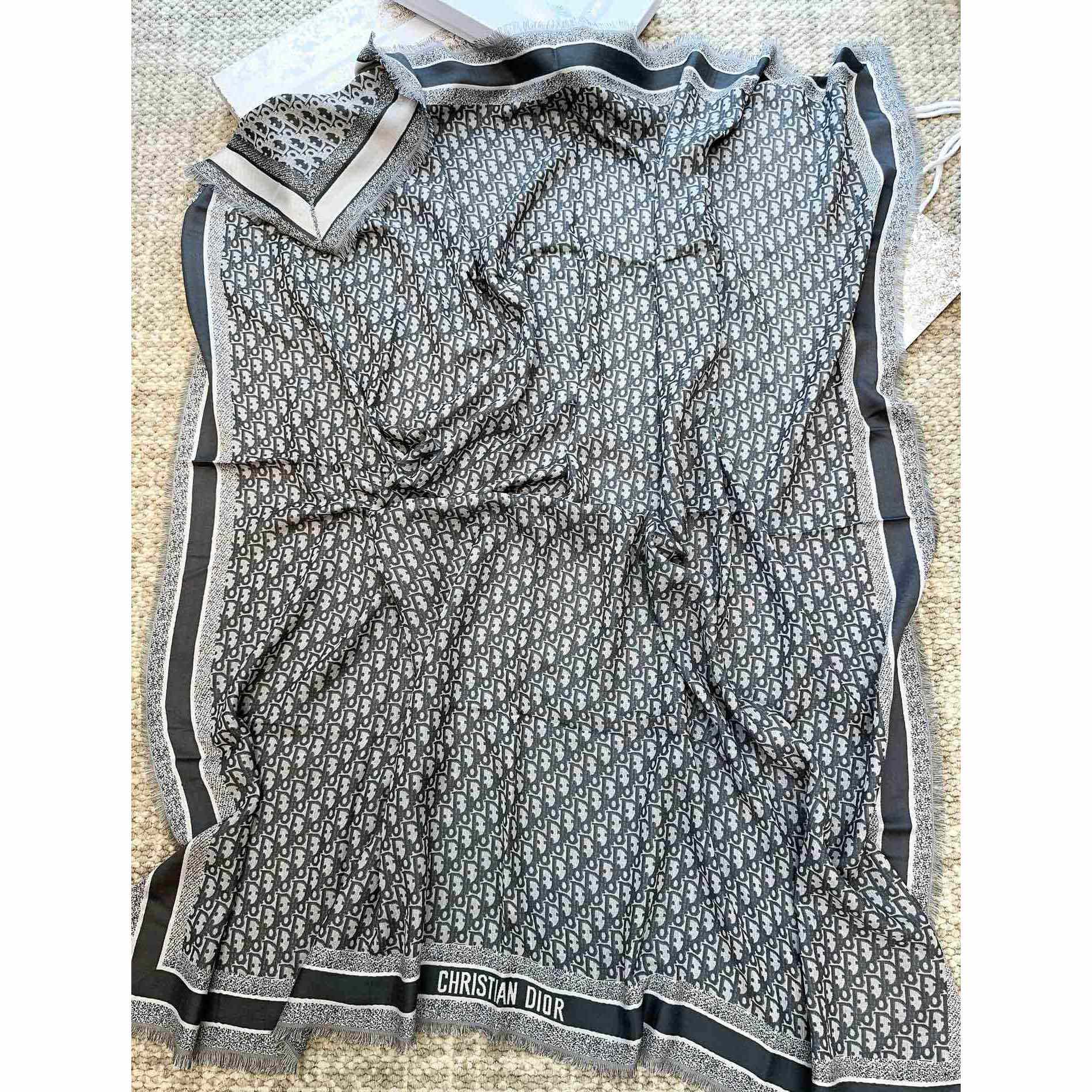 Dior Oblique Scarf - FashionPlug