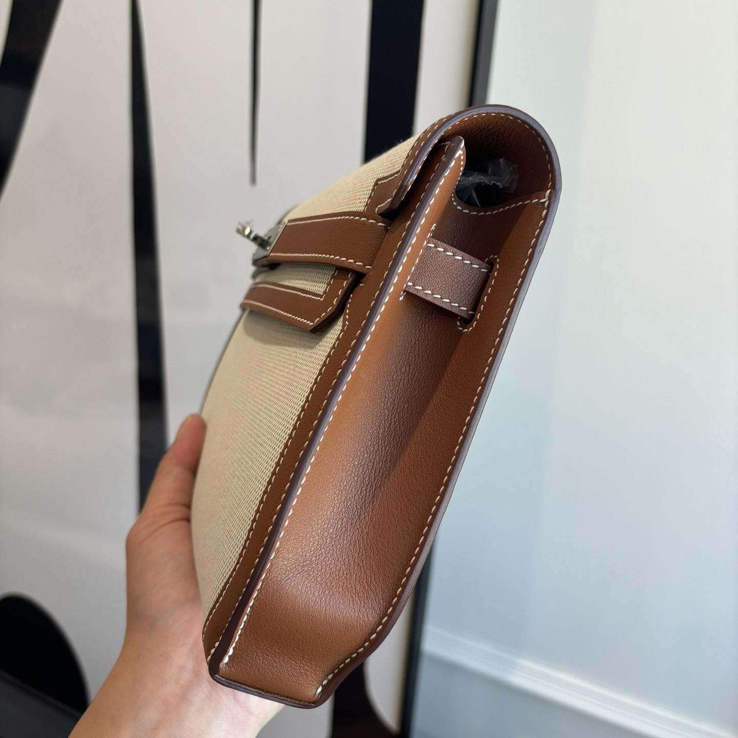 Hermes Kelly Depeches 25 Pouch - FashionPlug