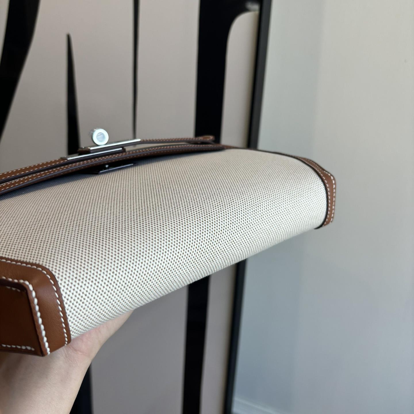 Hermes Kelly Depeches 25 Pouch - FashionPlug