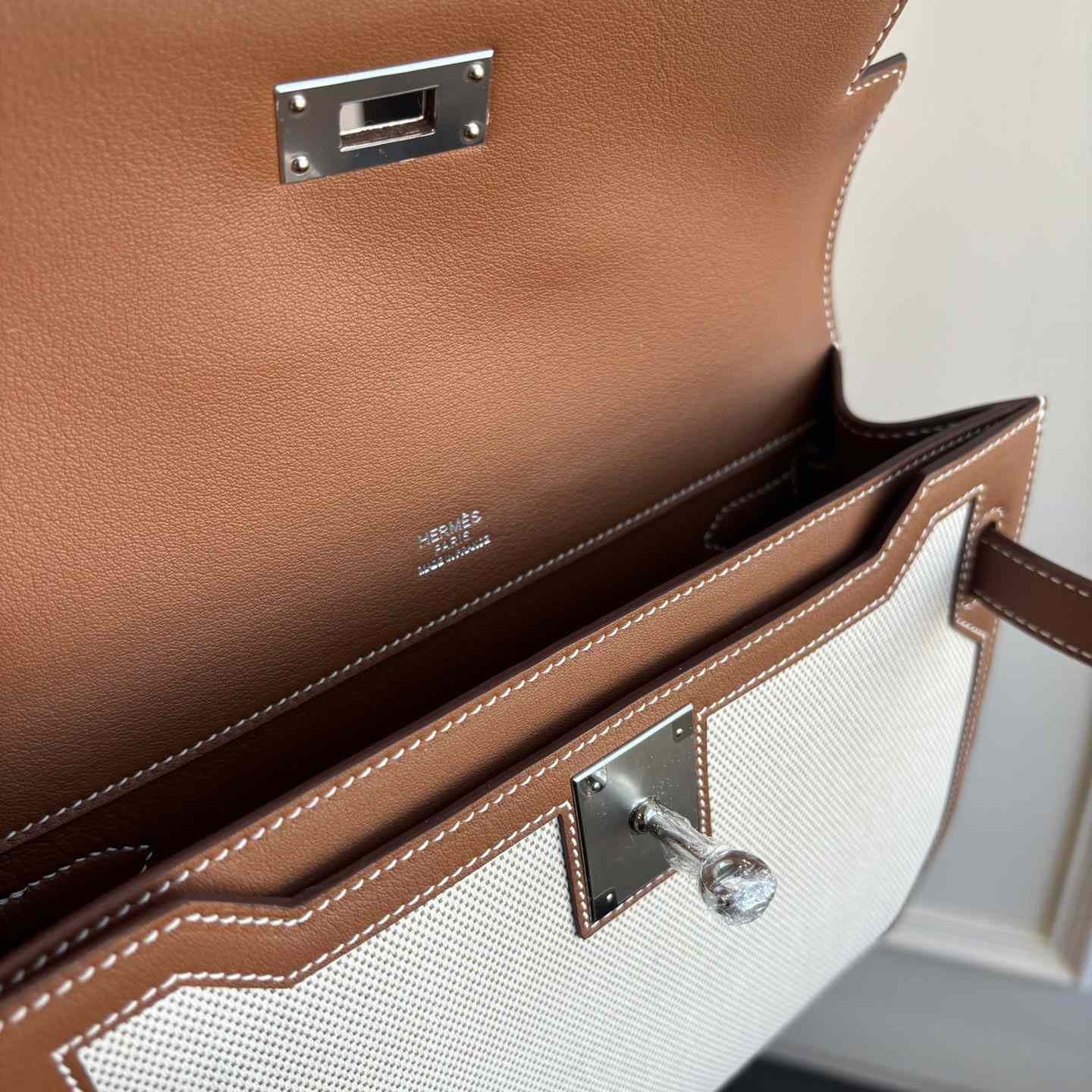 Hermes Kelly Depeches 25 Pouch - FashionPlug