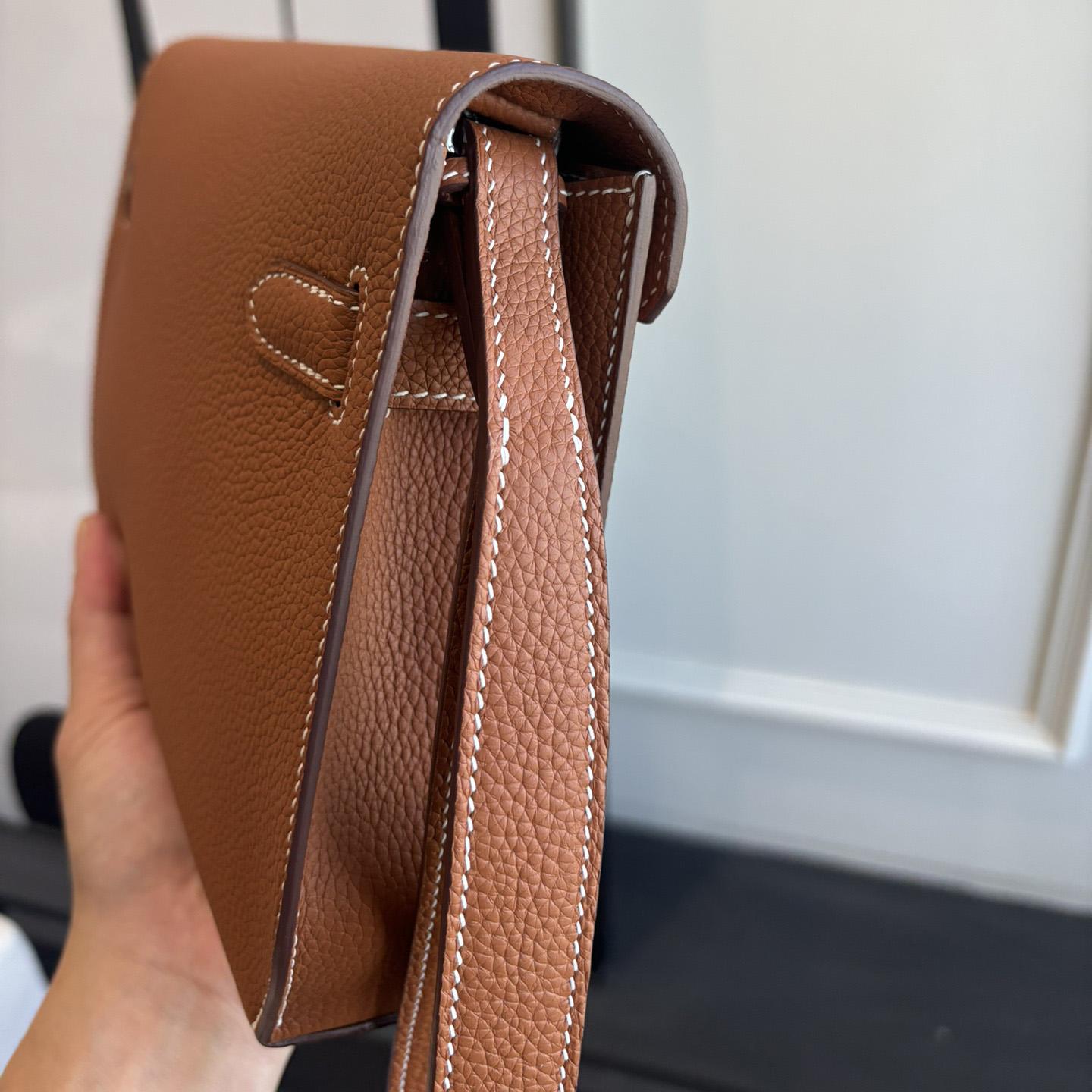 Hermes Kelly Depeches 25 Pouch - FashionPlug