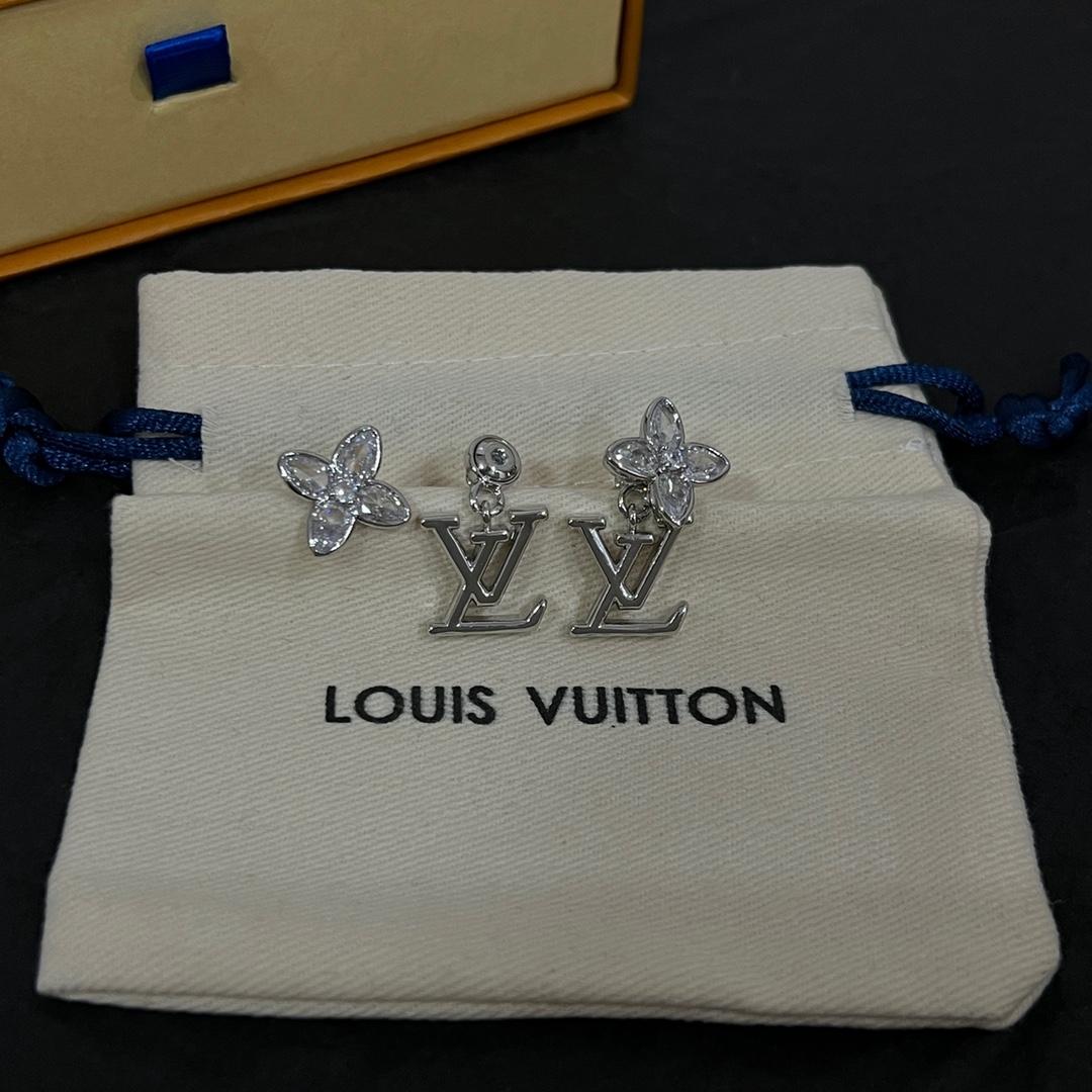 Louis Vuitton Earrings  - FashionPlug