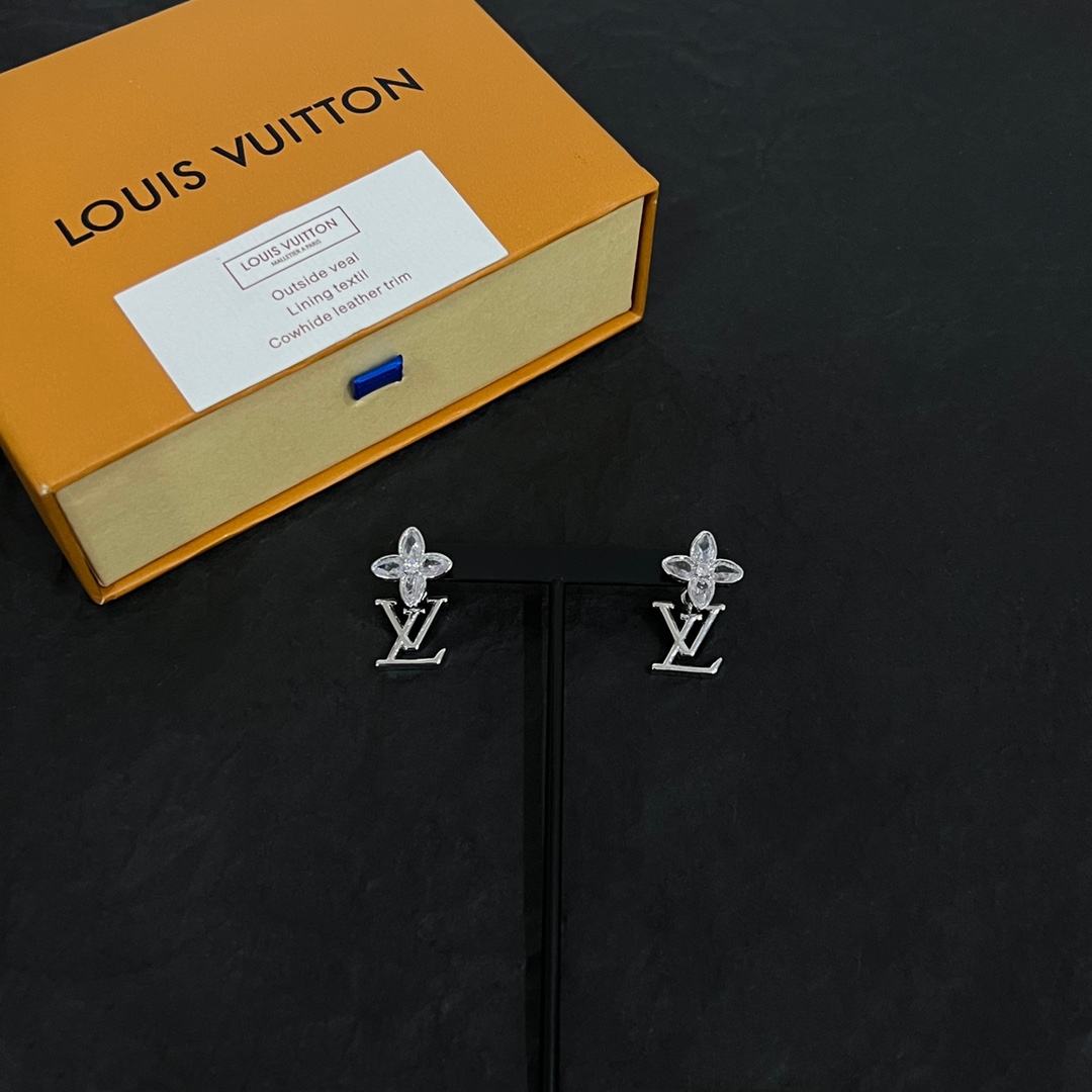 Louis Vuitton Earrings  - FashionPlug