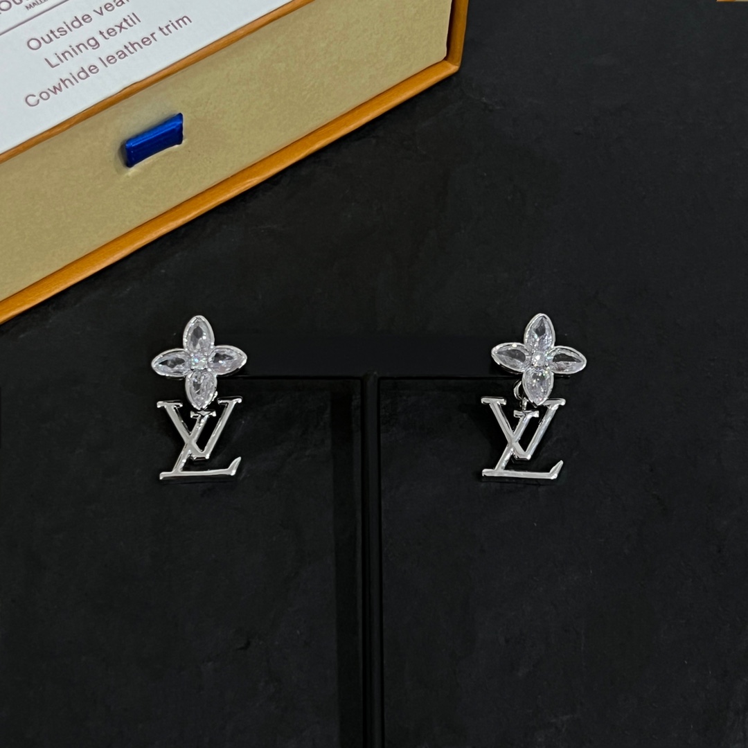 Louis Vuitton Earrings  - FashionPlug