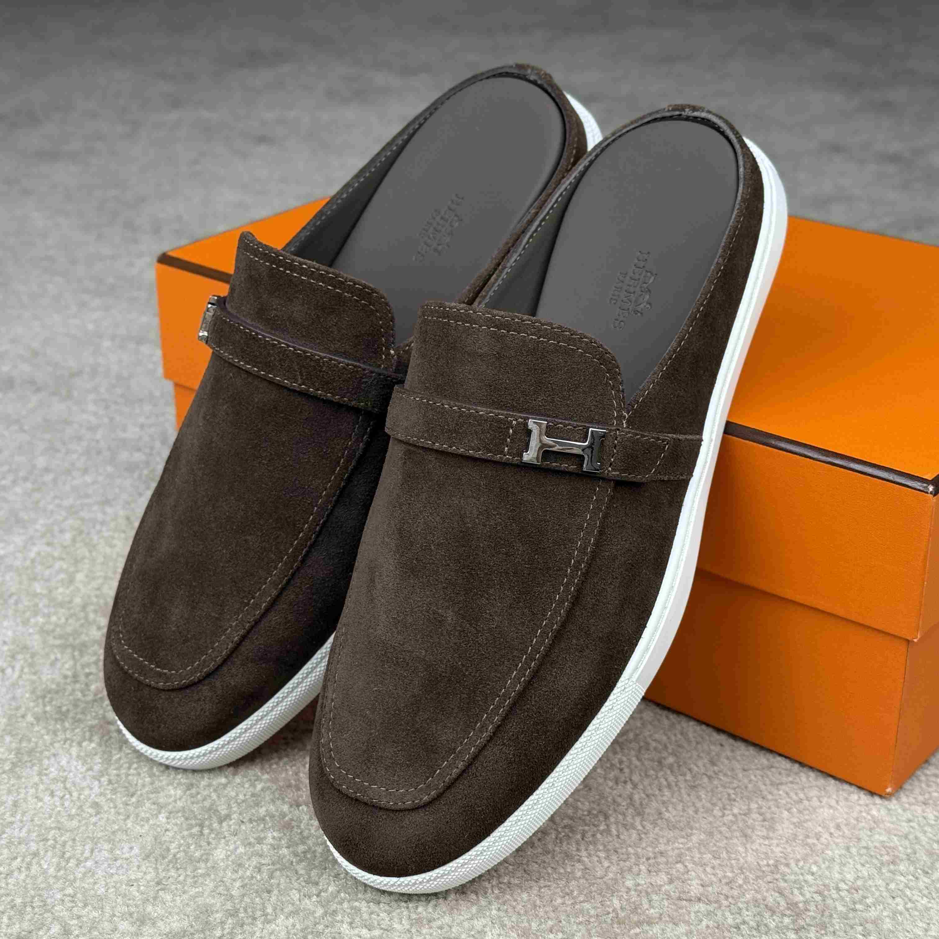 Hermes Likely Mule  - FashionPlug