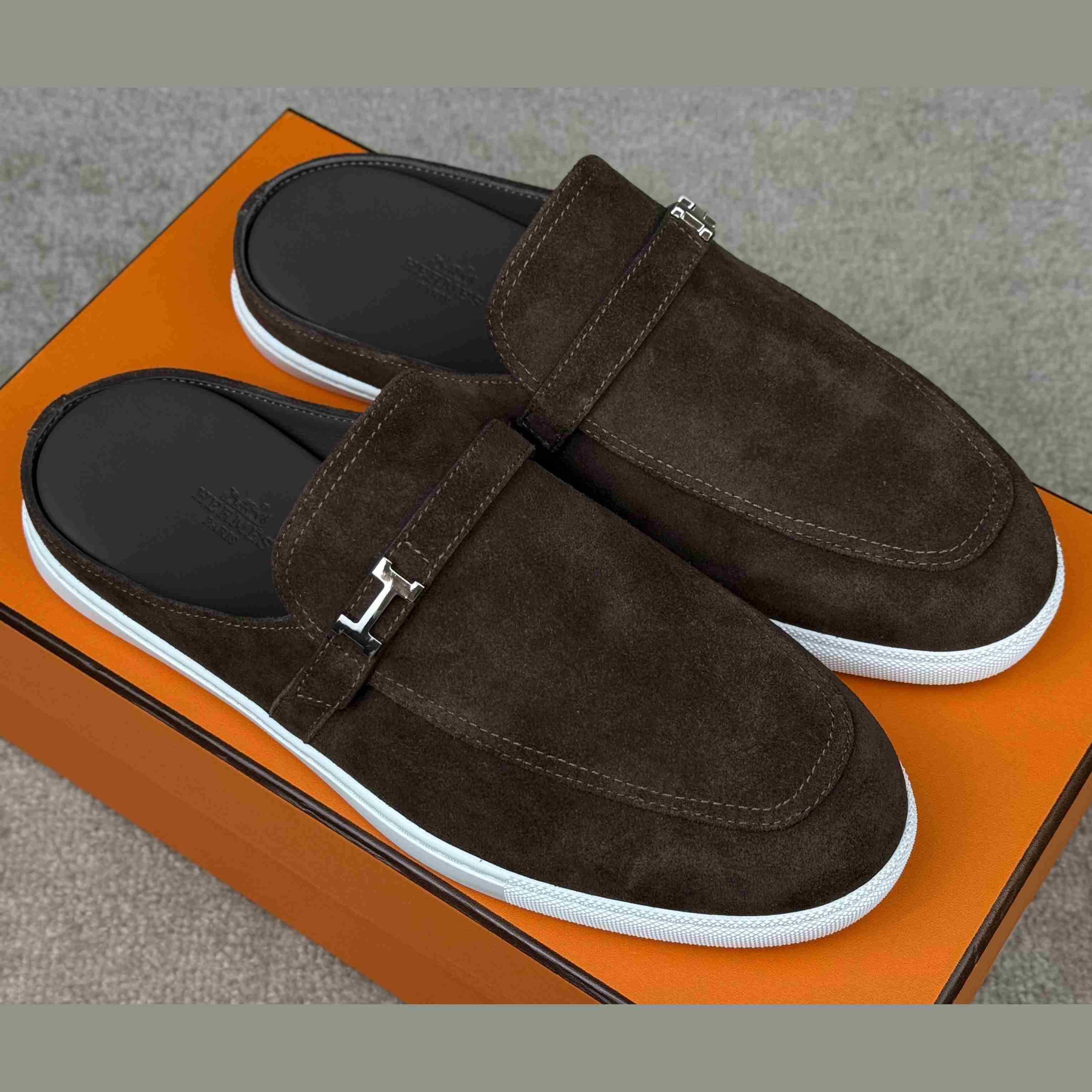 Hermes Likely Mule  - FashionPlug