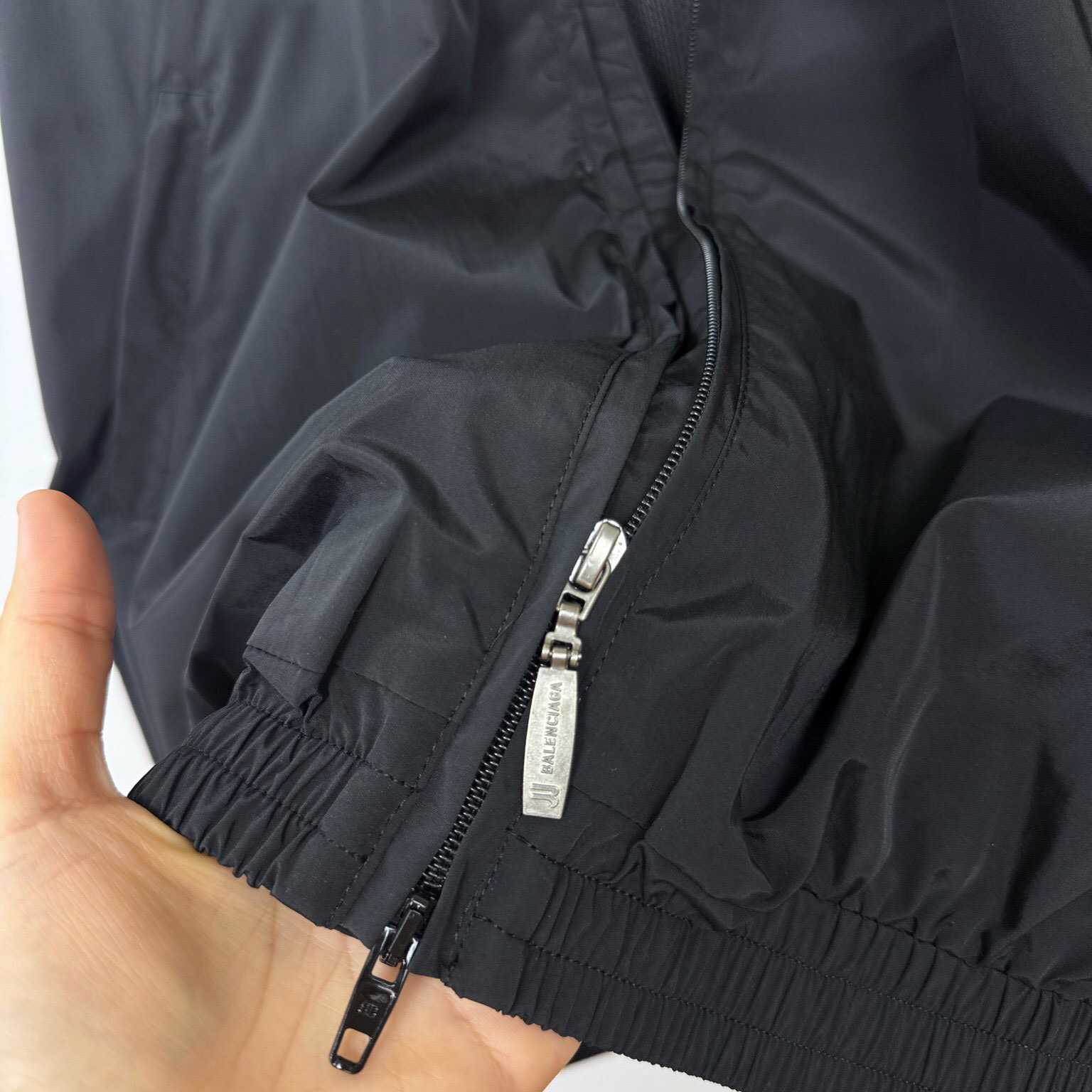 Balenciaga Tracksuit Jacket - FashionPlug