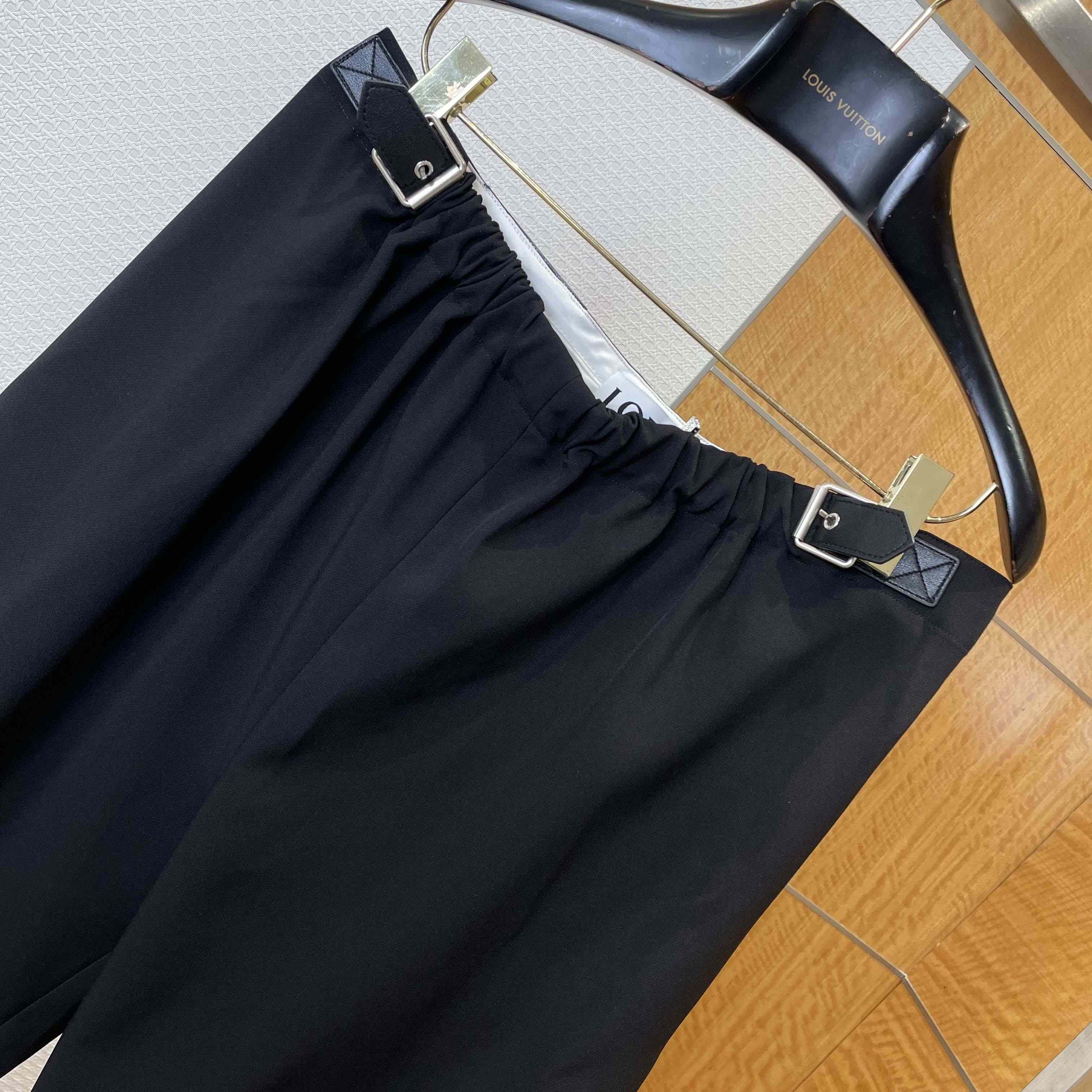 Loewe Belted Trousers In Wool And Silk - FashionPlug