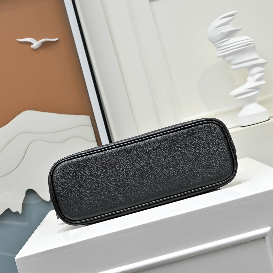 Hermès Bolide Messenger Bag - FashionPlug