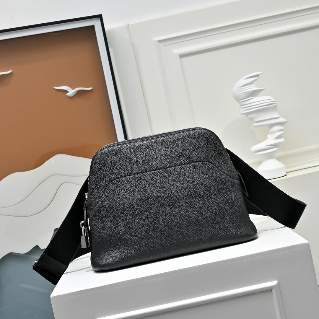 Hermès Bolide Messenger Bag - FashionPlug