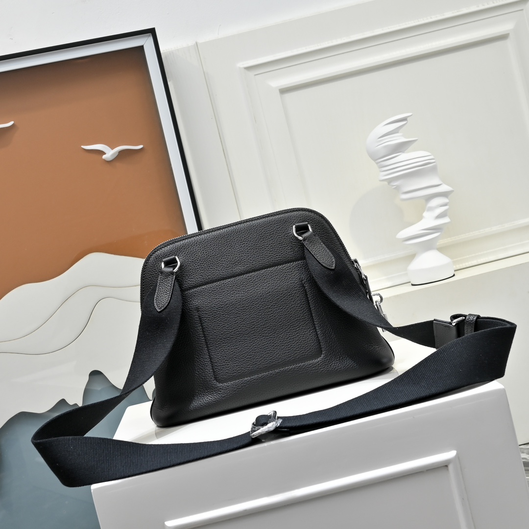 Hermès Bolide Messenger Bag - FashionPlug