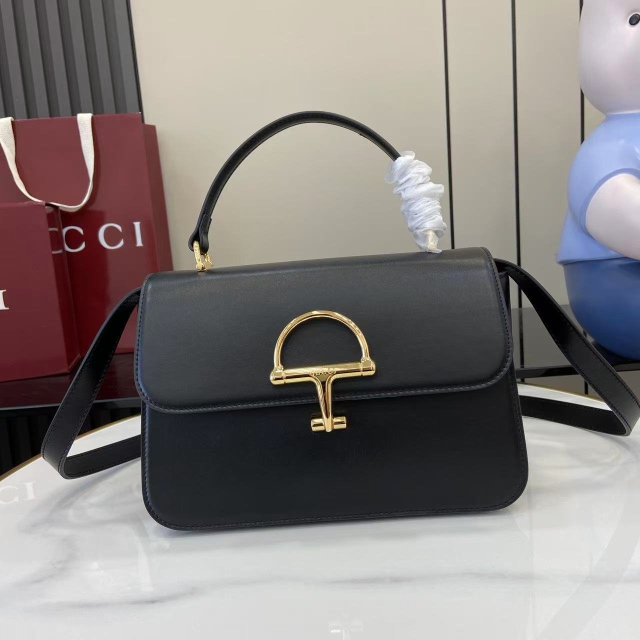 Gucci Siena Medium Top Handle Bag - FashionPlug