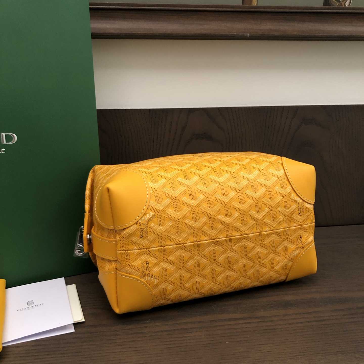 Goyard Bowling 25 Toiletry Bag - FashionPlug